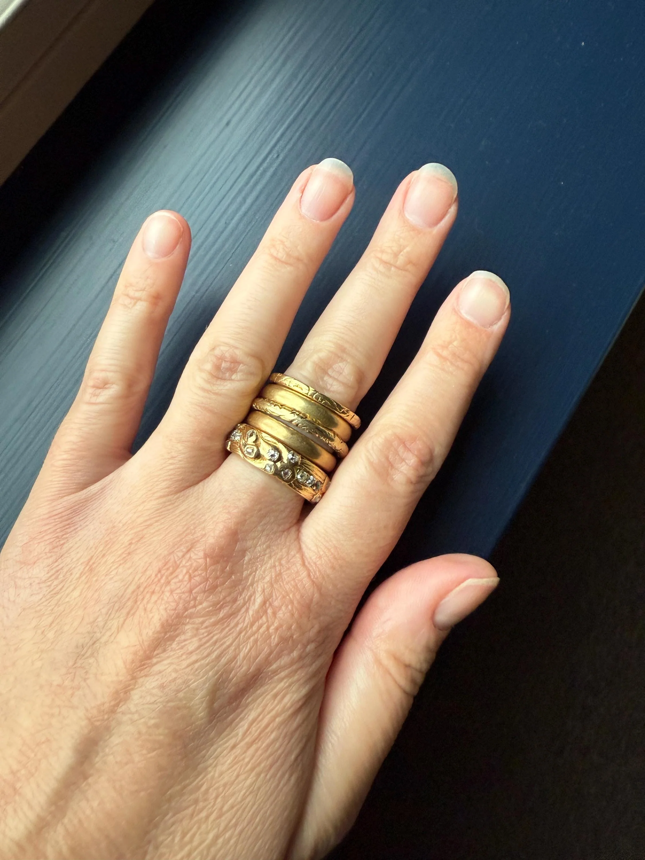 HEAVY One of a Kind Chunky Elongated 1.5ctw Old Mine Cut DIAMOND Encrusted Eternity Band French c1939 Ring 9.6g 18k Gold Anniversary? Dated - Image 6