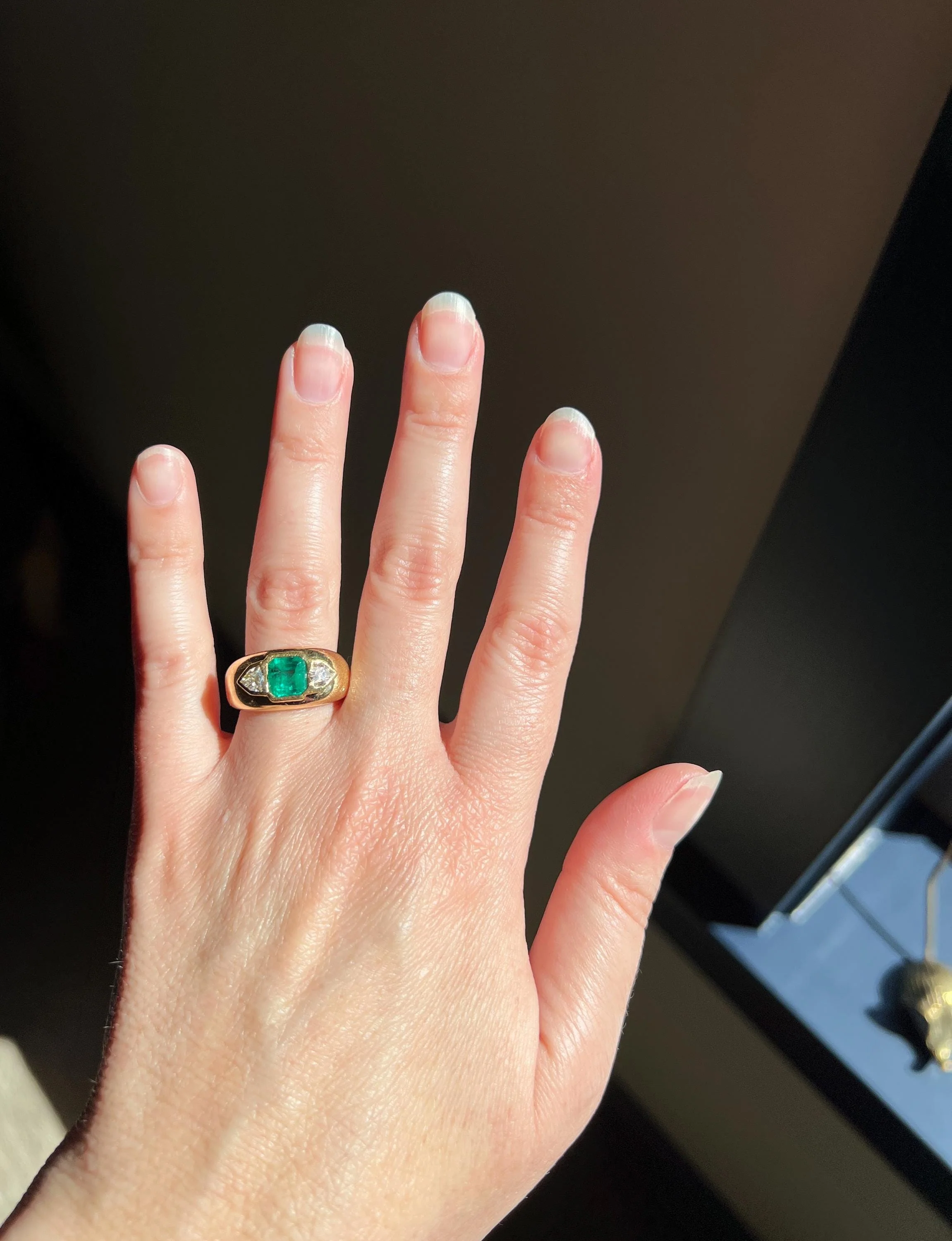 HEXAGON SHIELD Diamond Green EMERALD Chunky Vintage Three Stone Gypsy Ring French 18k Gold Wide Band Natural Heavy - Image 2