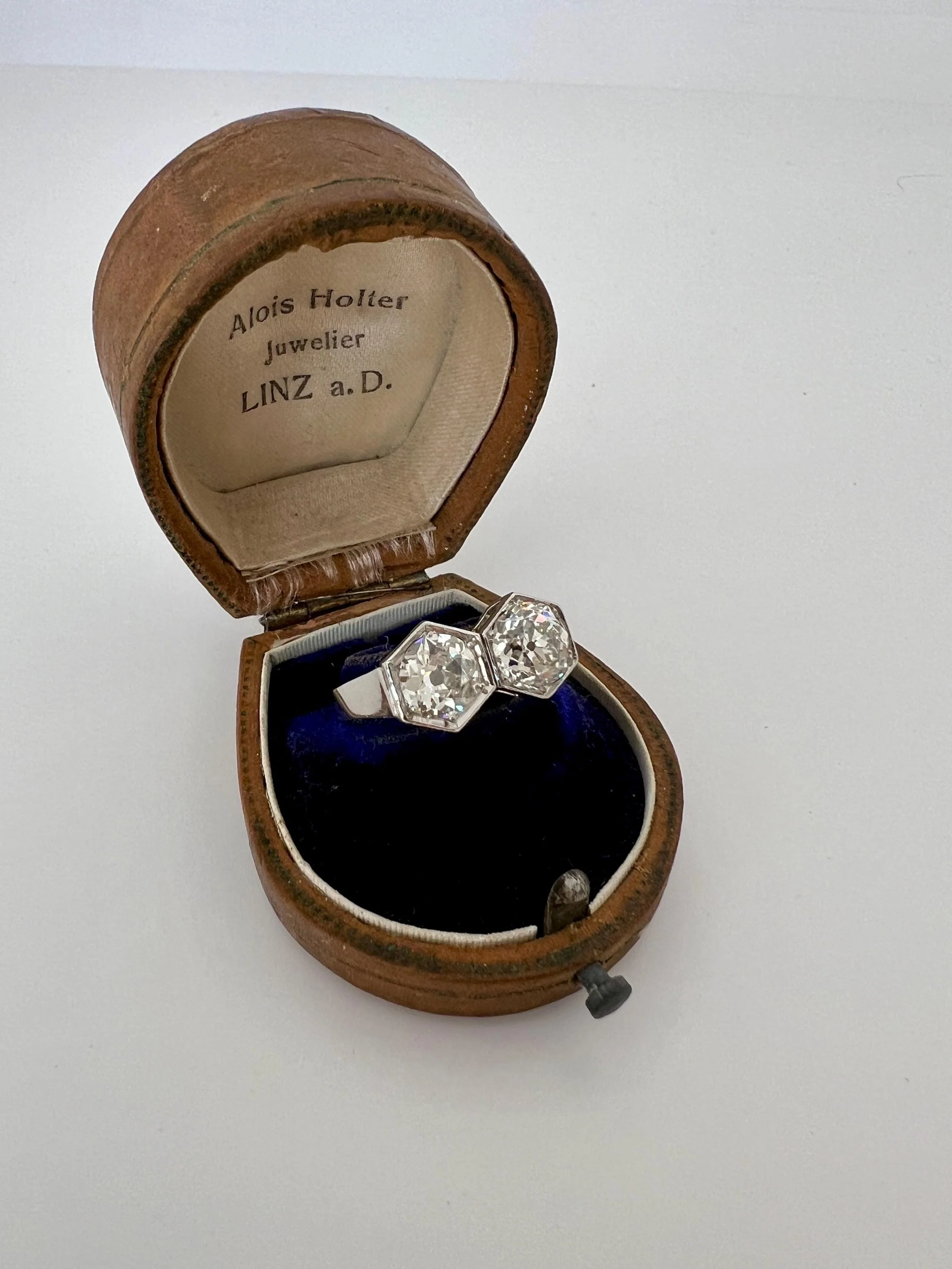 HEXAGON Toi et Moi 3.3 CARAT Eye Clean Old Mine Cut Diamond Two Stone Antique Ring PLATINUM French Geometric Engagement - Image 5