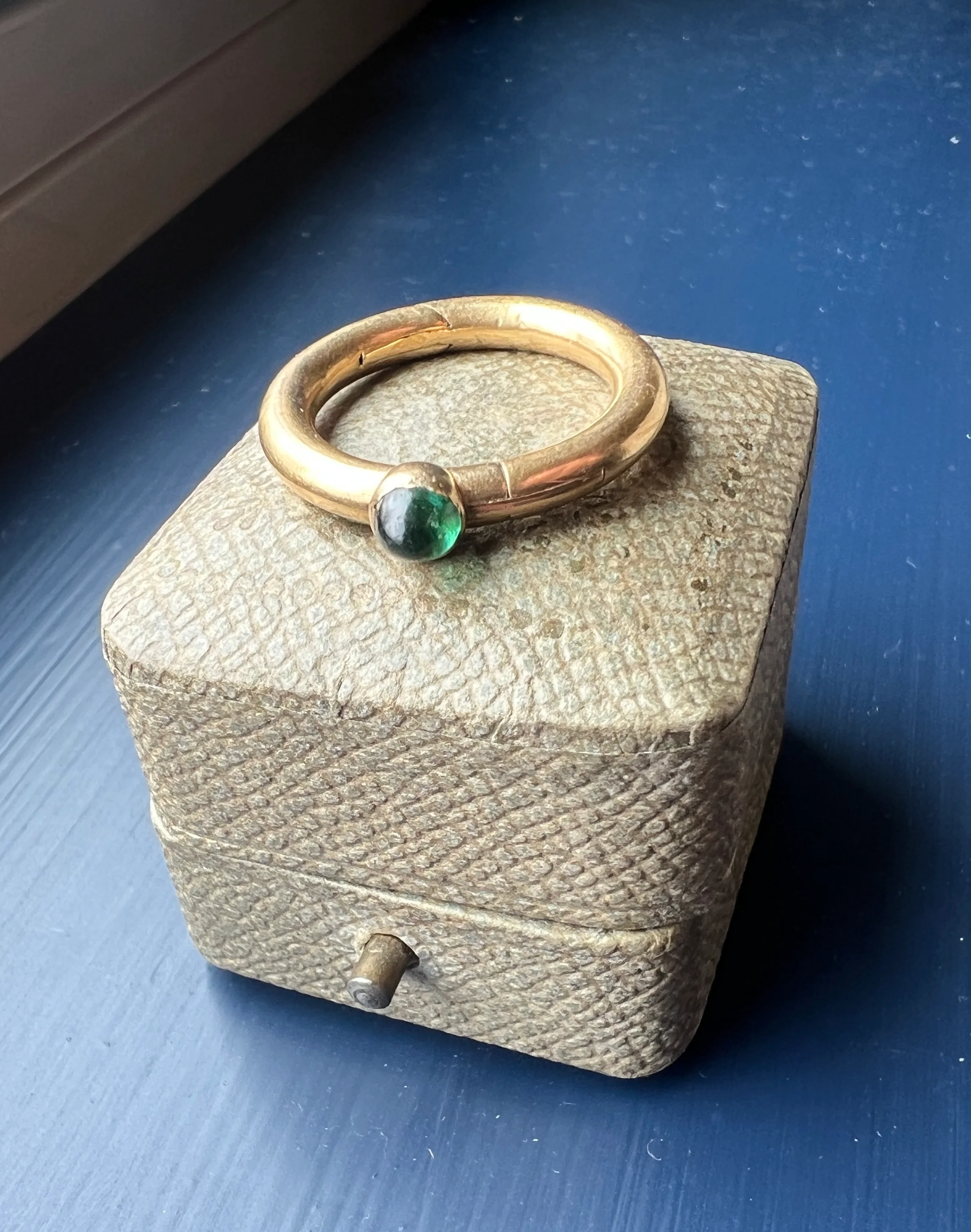HINGED Lock Clasp RING French Vintage to Antique Opening Puzzle 18k Gold Donut Band Green Cabochon Romantic Unique Gift Poison? Pipe Stacker - Image 14