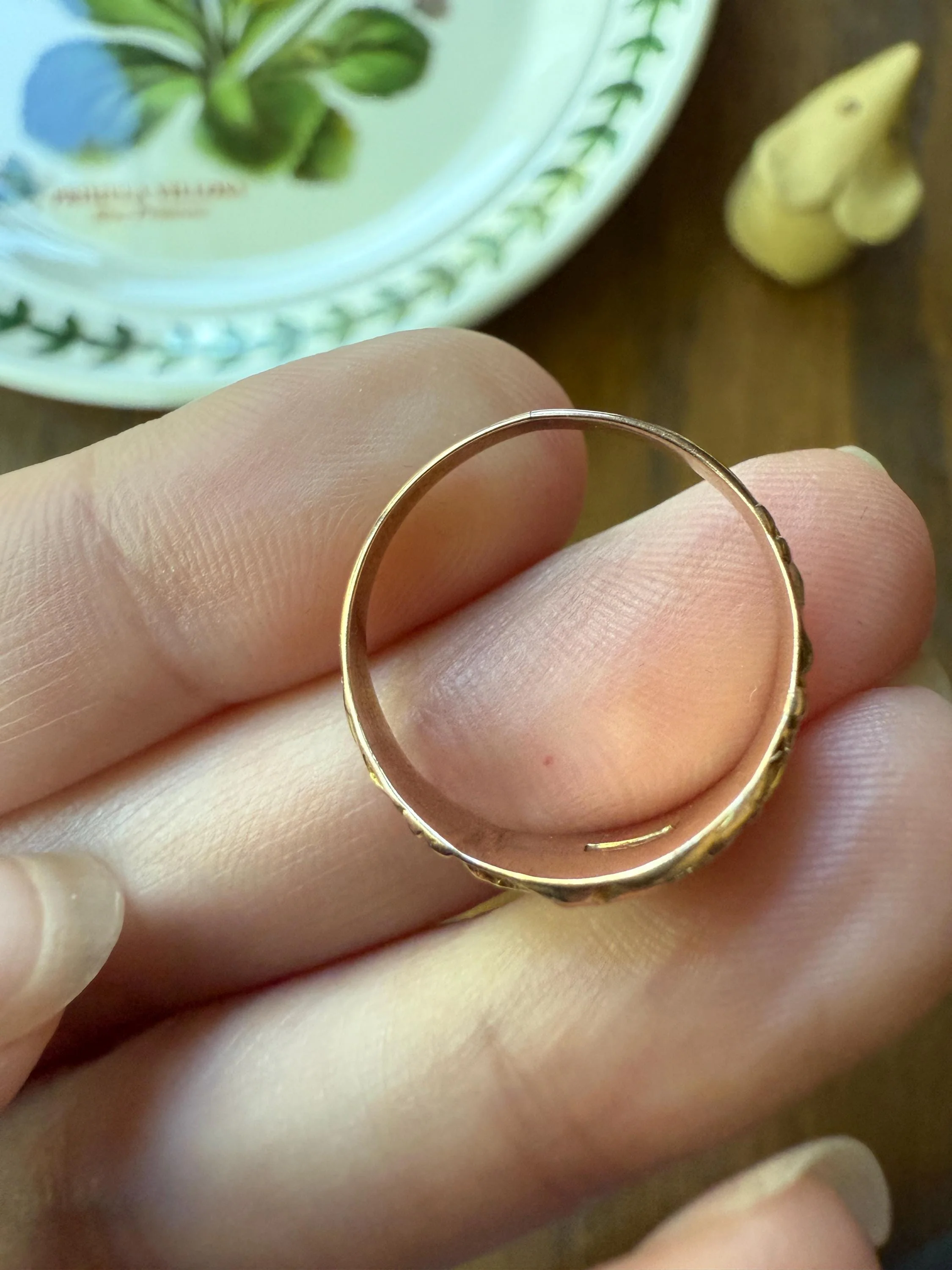 HOLLY Year Date Ring Signet c1905 Provenance Romantic Holiday Christmas Gift Figural Leaf Band 10k Rose Yellow Gold Leaves Berries Stacker - Image 8