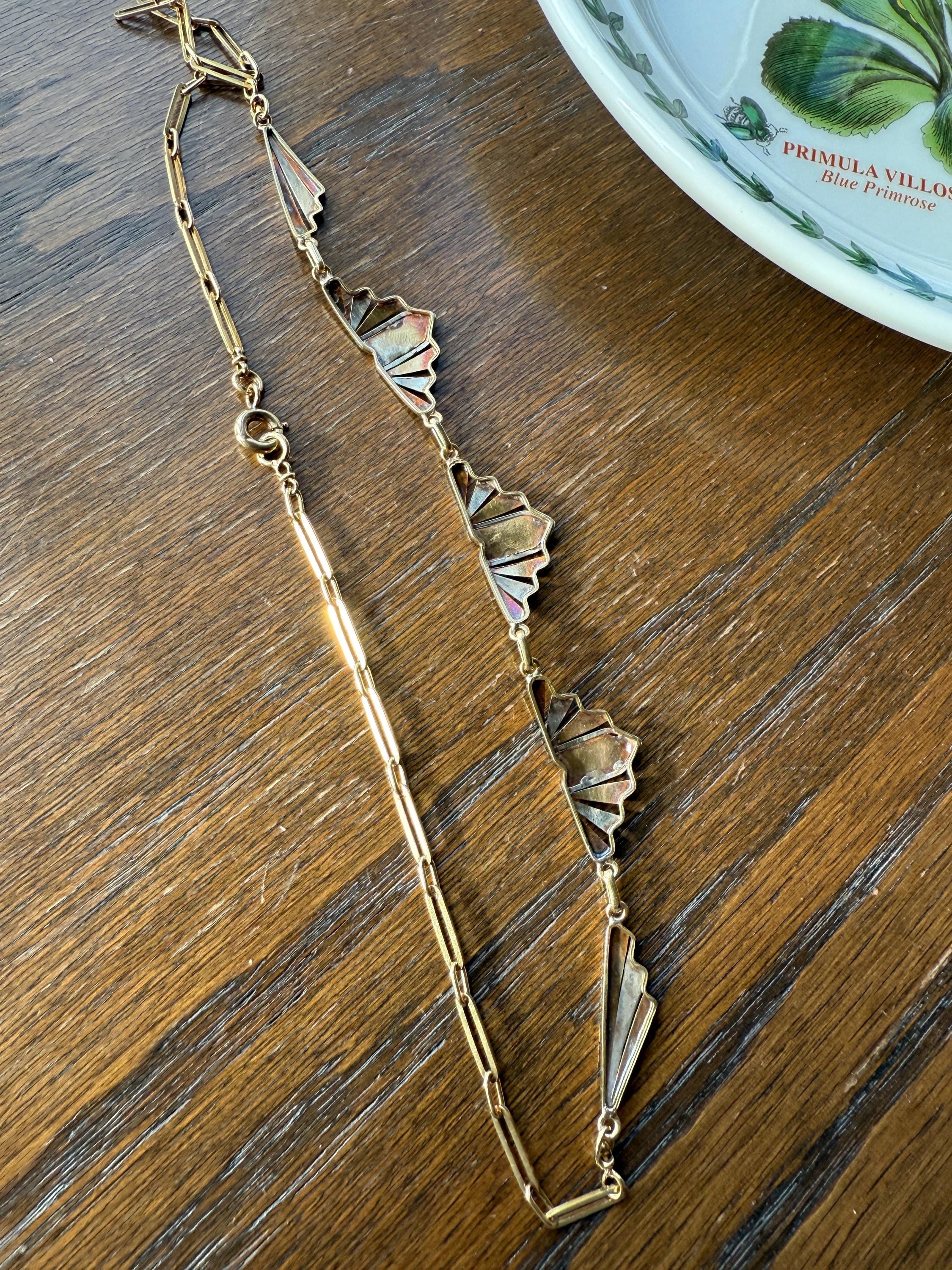 IVY French Art Deco Antique 12g 18k Gold Solid Two Tone Necklace Drapery Paperclip Chain Collar Fan Pendant Figural Architectural Geometric Fanned - Image 11