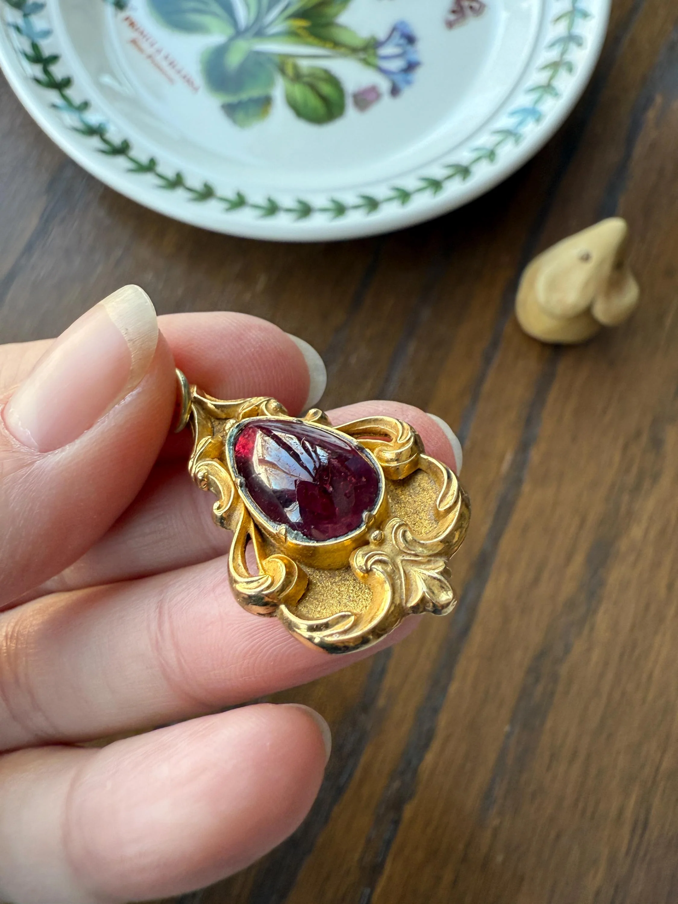 Juicy Victorian Antique Crimson Red Pear Natural Garnet 18k Gold Scrolled Teardrop Pendant Ornate Inner Glow - Image 12