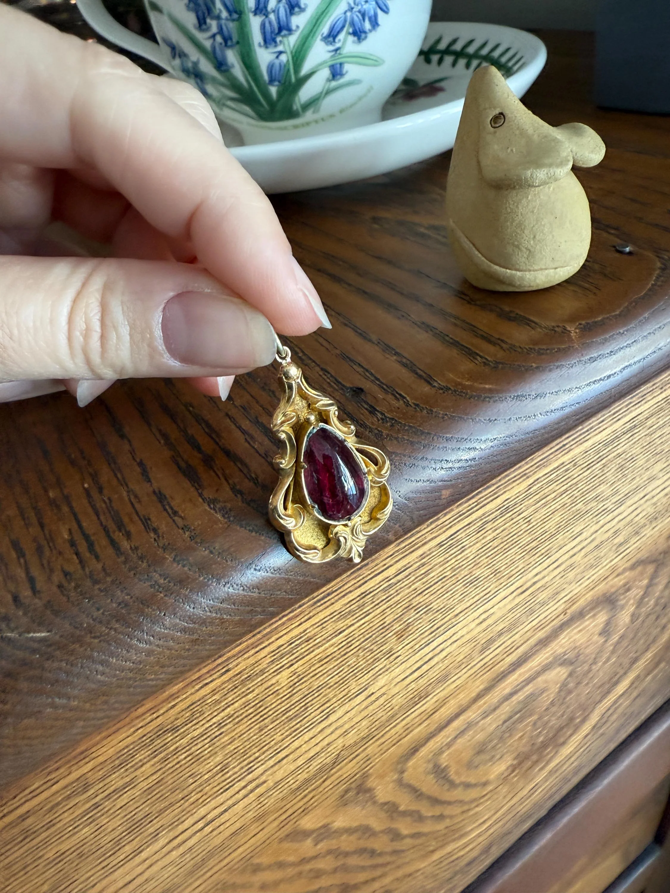 Juicy Victorian Antique Crimson Red Pear Natural Garnet 18k Gold Scrolled Teardrop Pendant Ornate Inner Glow - Image 14