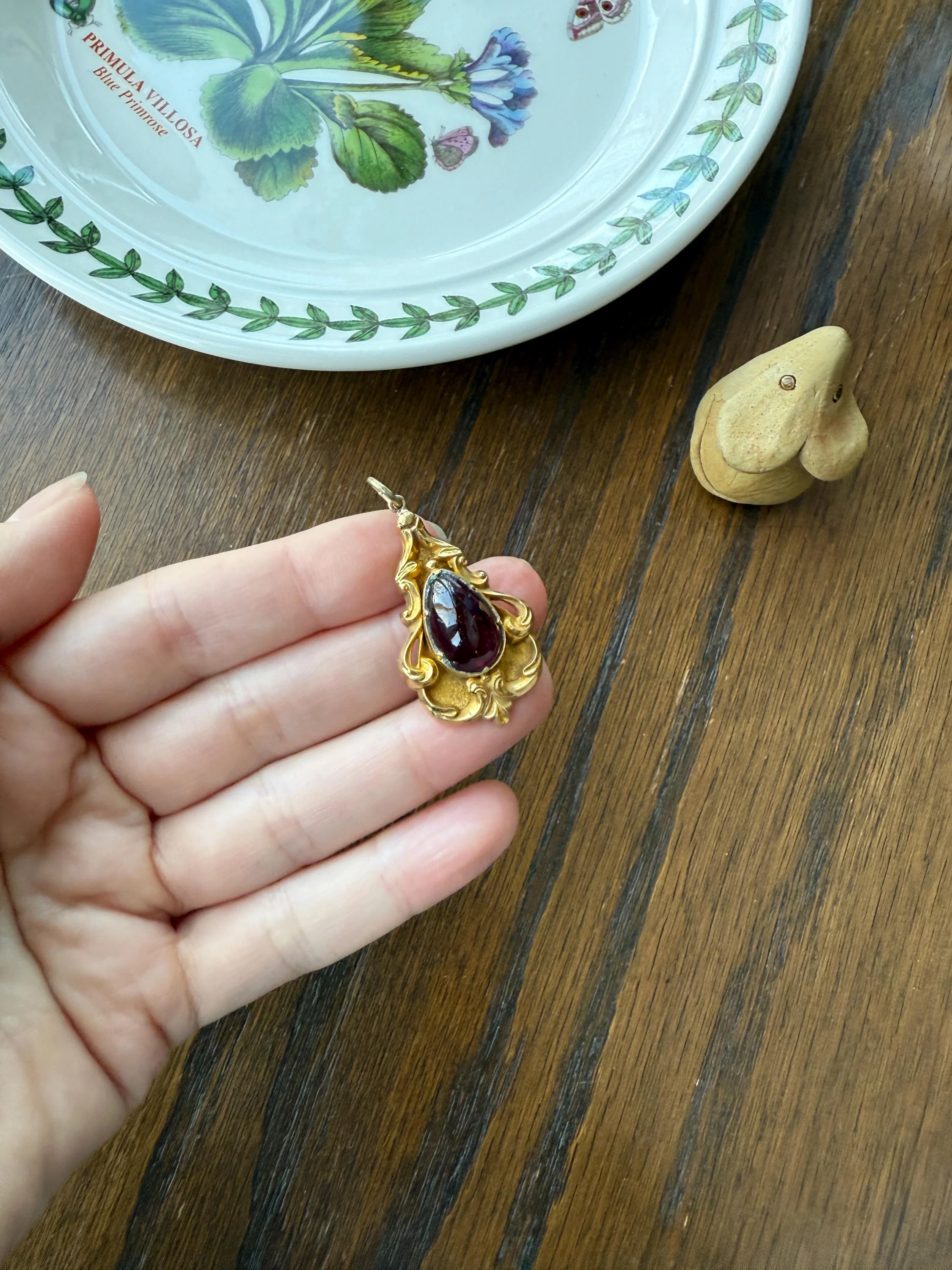 Juicy Victorian Antique Crimson Red Pear Natural Garnet 18k Gold Scrolled Teardrop Pendant Ornate Inner Glow - Image 15
