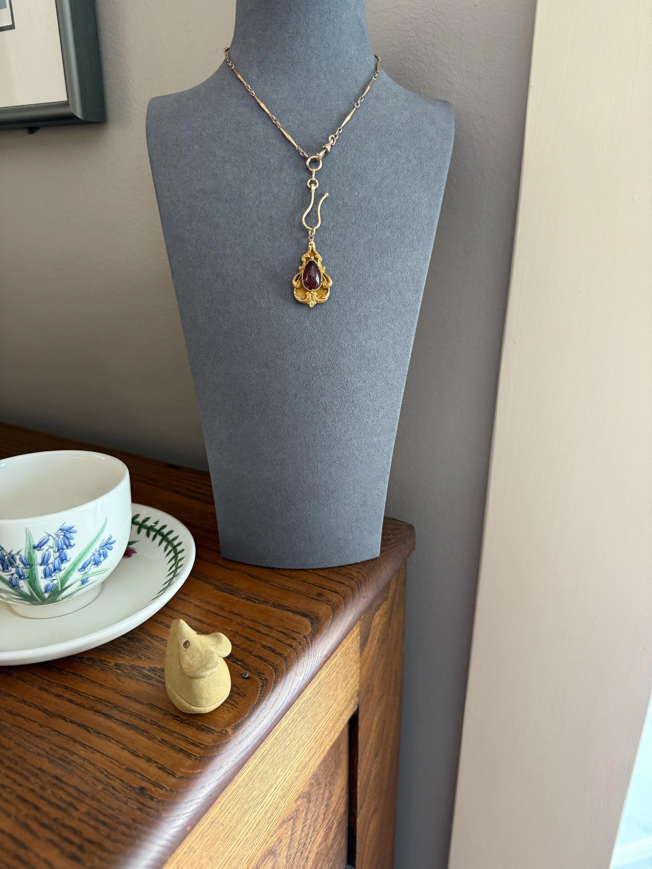 Juicy Victorian Antique Crimson Red Pear Natural Garnet 18k Gold Scrolled Teardrop Pendant Ornate Inner Glow - Image 4