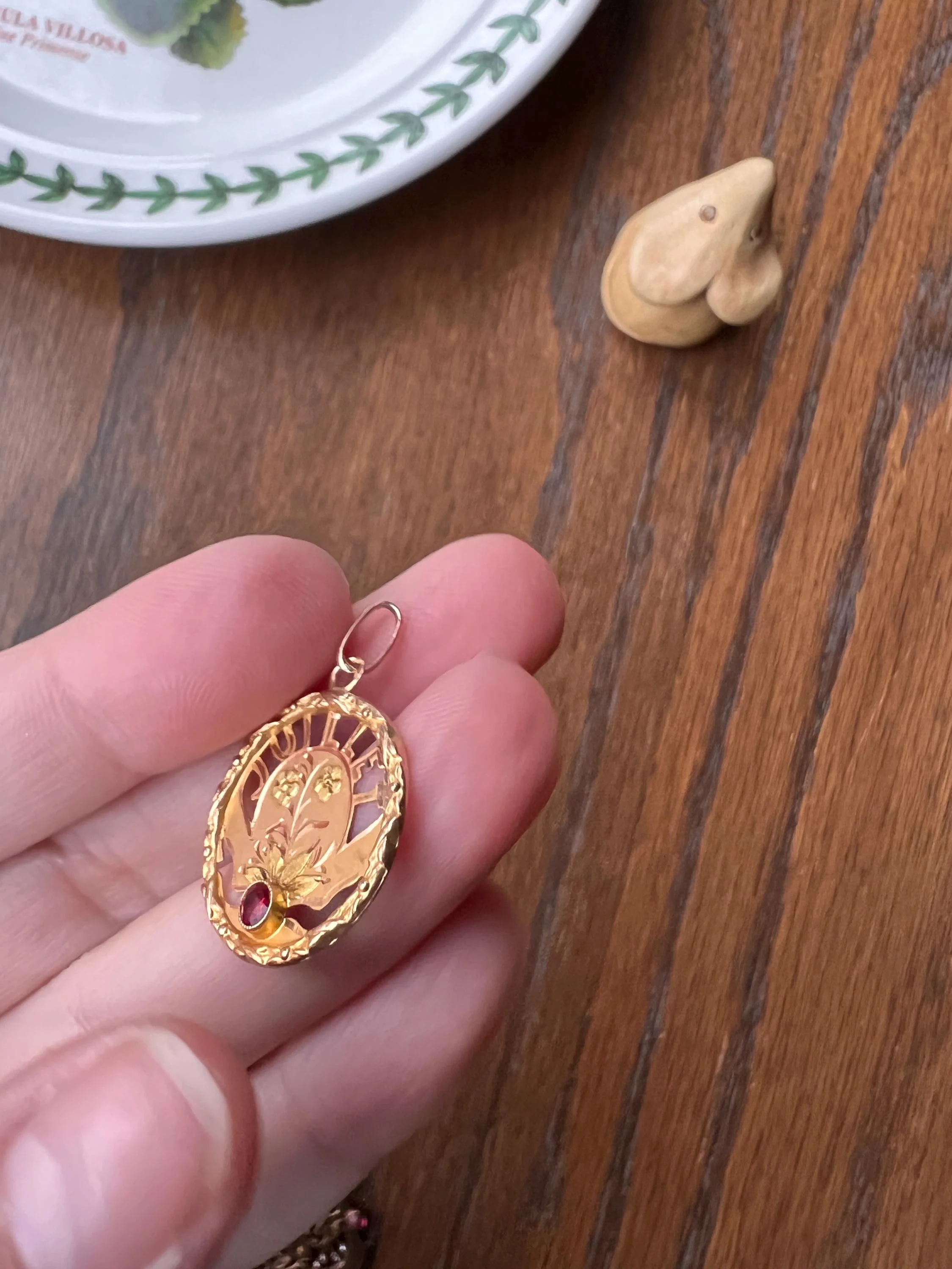 JULY Dated 1924 Floral French Antique Birthday Month 18k Gold Pendant Paste Ruby Garland Halo Belle Epoque - Image 6