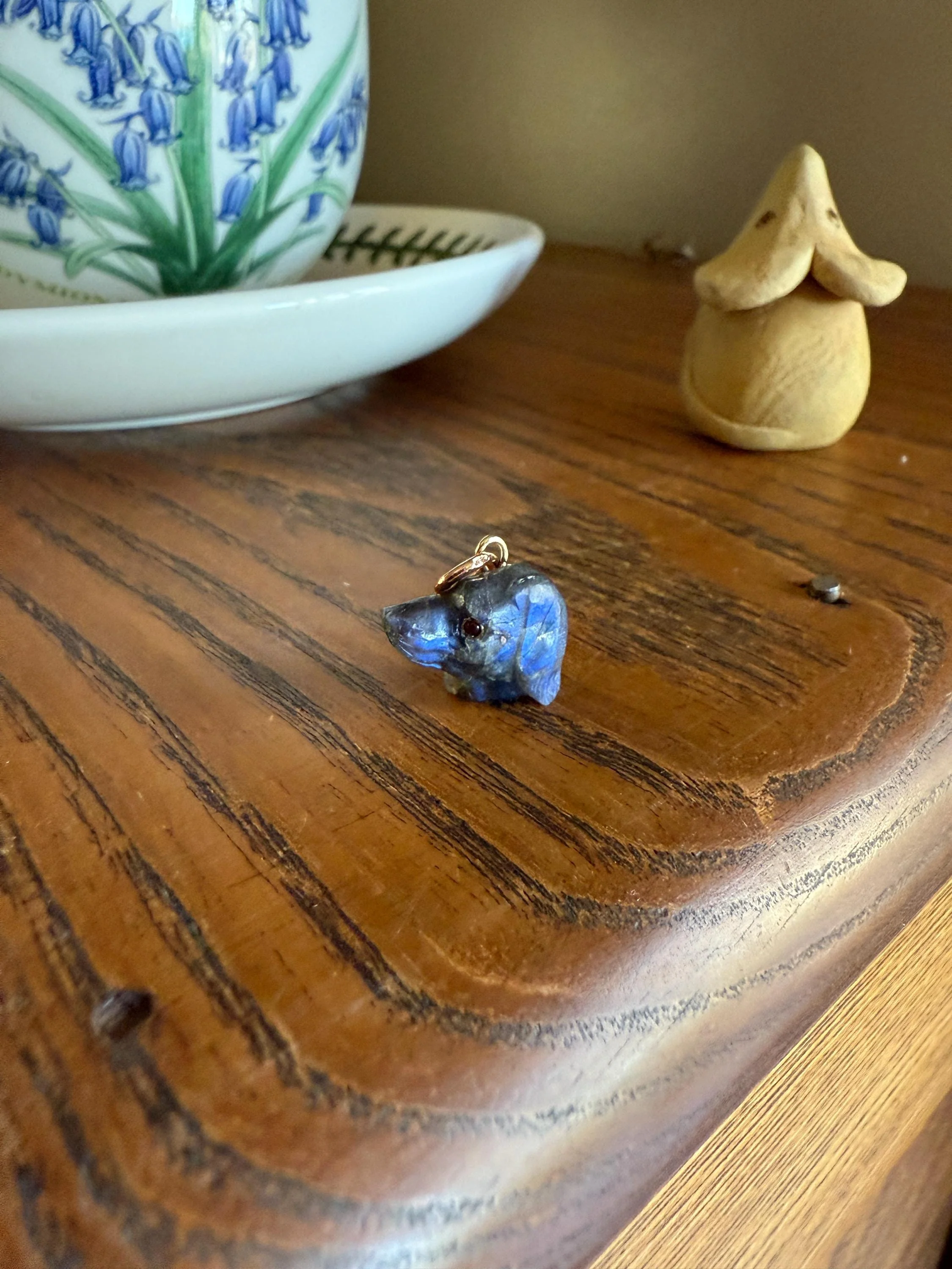 LABRADORITE Blue Labrador ; ) DOG Head Carved Antique Victorian French 18k Gold Figural Hunting Loyalty Hound Pendant Bracelet Charm Animal - Image 12