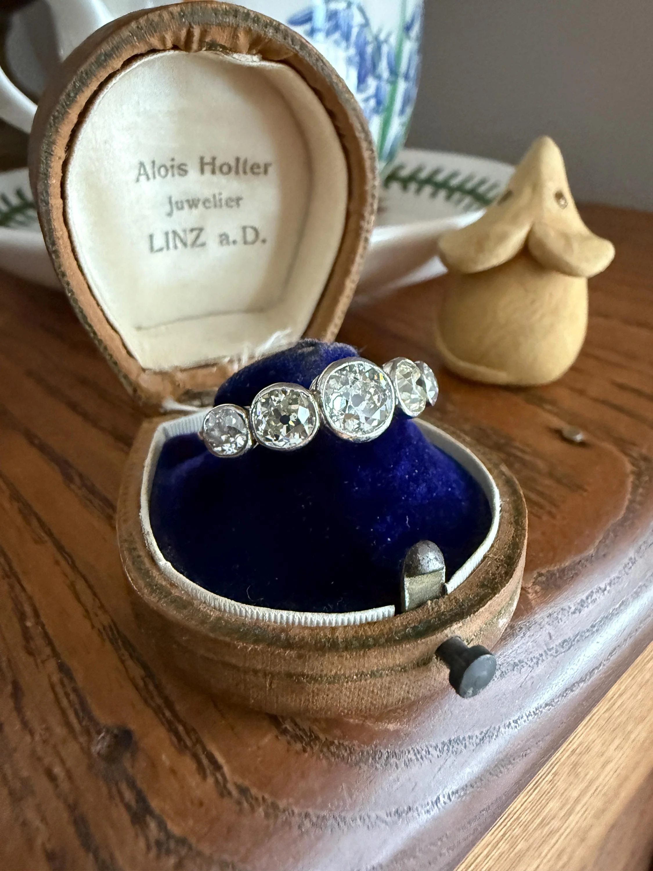 Large Antique 3 CARATS Old Mine Cut DIAMOND Five Stone Stacker Band Bezel Set Edwardian 18k Gold Big Finger Size 3Ctw OMC - Image 11