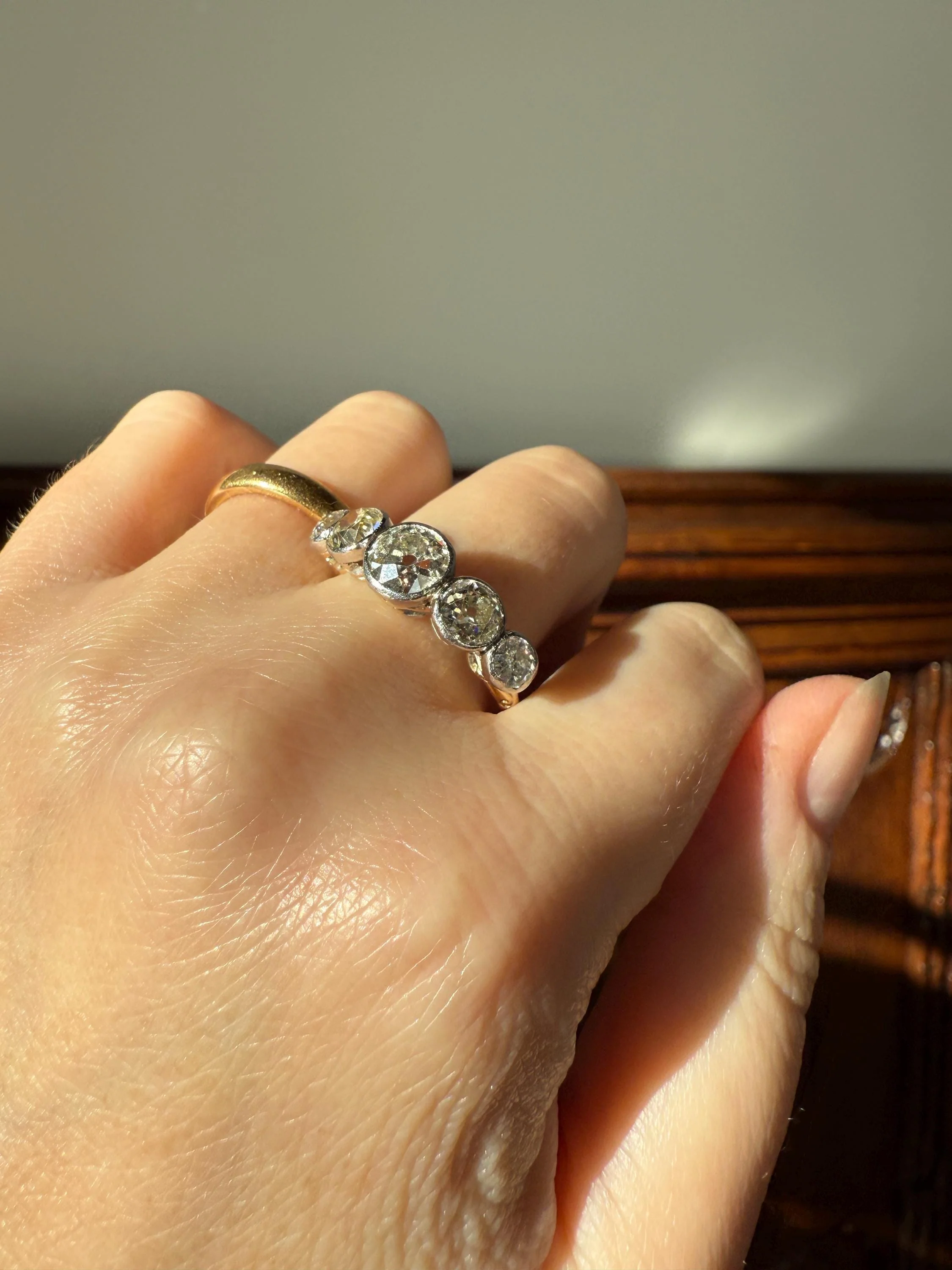 Large Antique 3 CARATS Old Mine Cut DIAMOND Five Stone Stacker Band Bezel Set Edwardian 18k Gold Big Finger Size 3Ctw OMC - Image 16