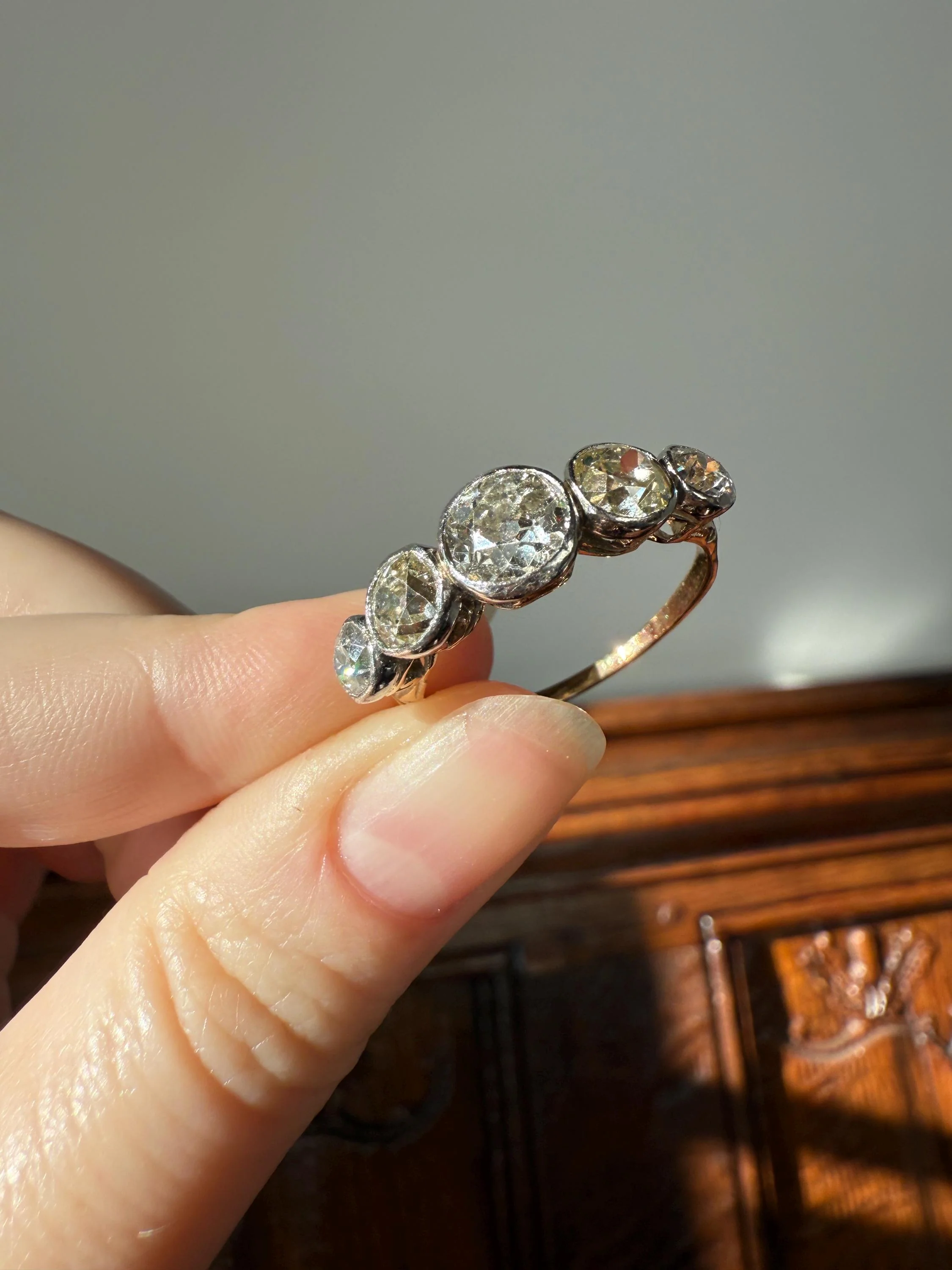 Large Antique 3 CARATS Old Mine Cut DIAMOND Five Stone Stacker Band Bezel Set Edwardian 18k Gold Big Finger Size 3Ctw OMC - Image 18