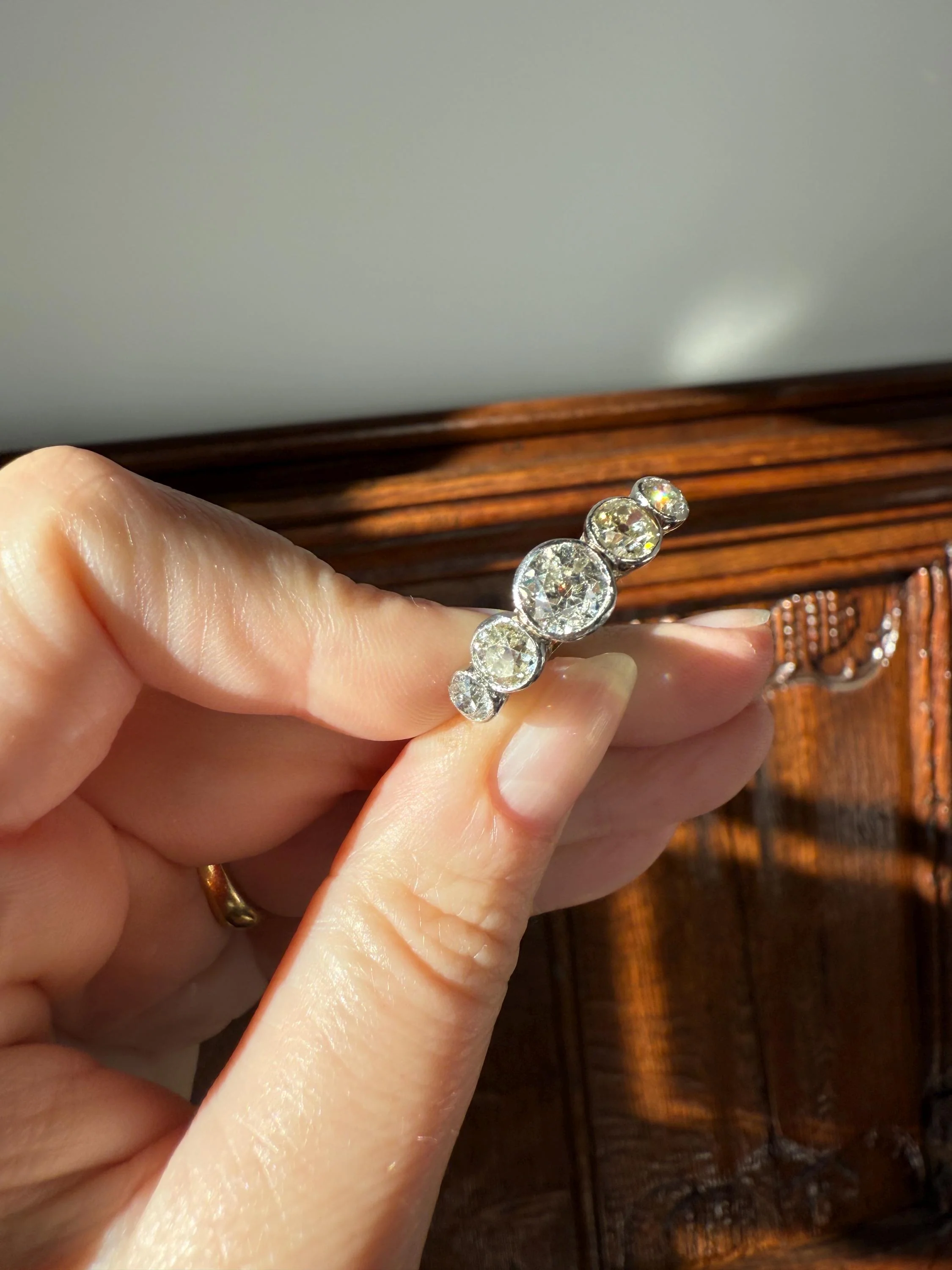 Large Antique 3 CARATS Old Mine Cut DIAMOND Five Stone Stacker Band Bezel Set Edwardian 18k Gold Big Finger Size 3Ctw OMC - Image 7