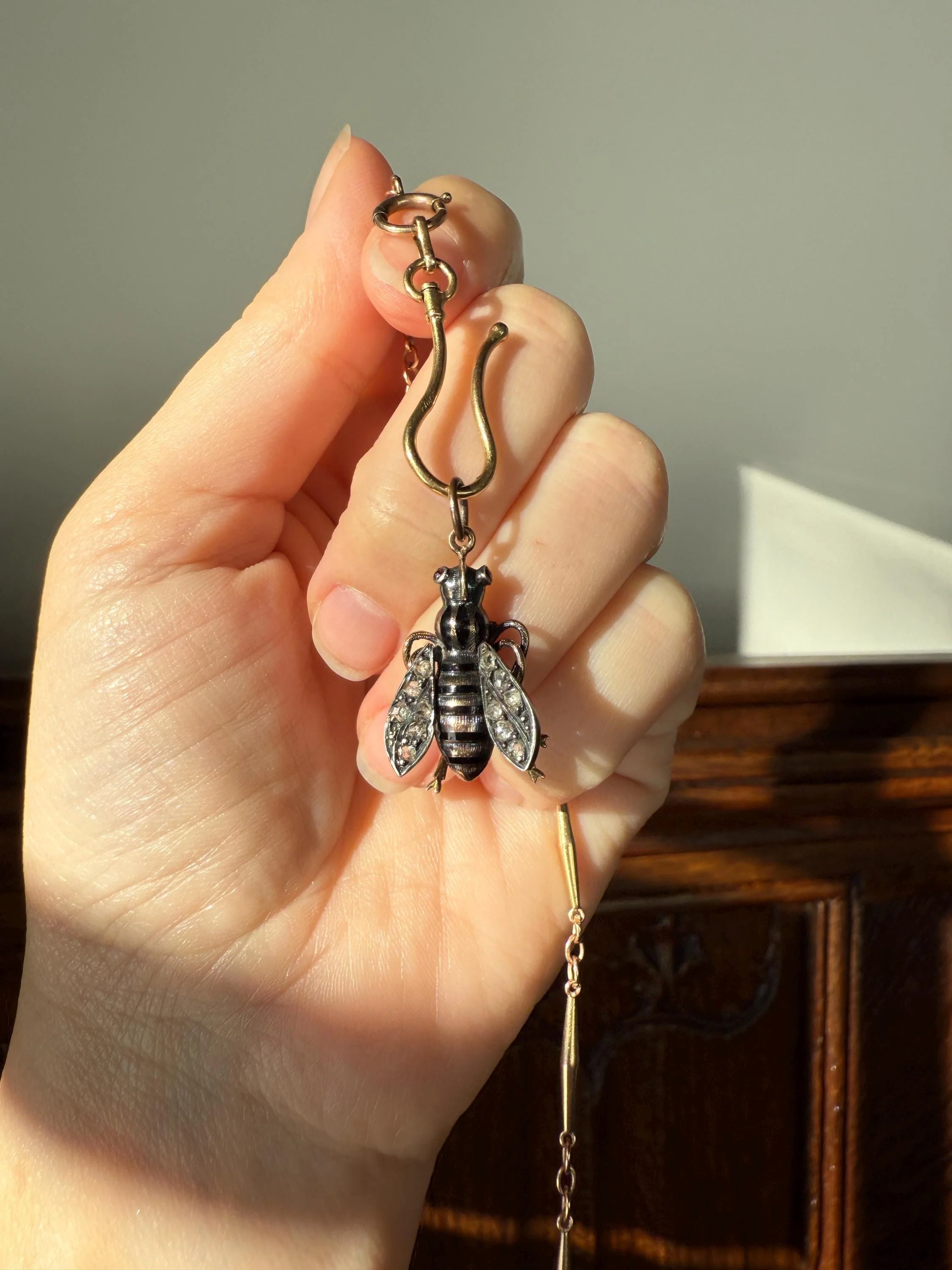 One Large BUMBLE BEE Victorian Antique Figural 18k Gold Solid Silver Rose Cut Diamond French Pendant Ruby Eyes Black Enamel Stripes - Image 2