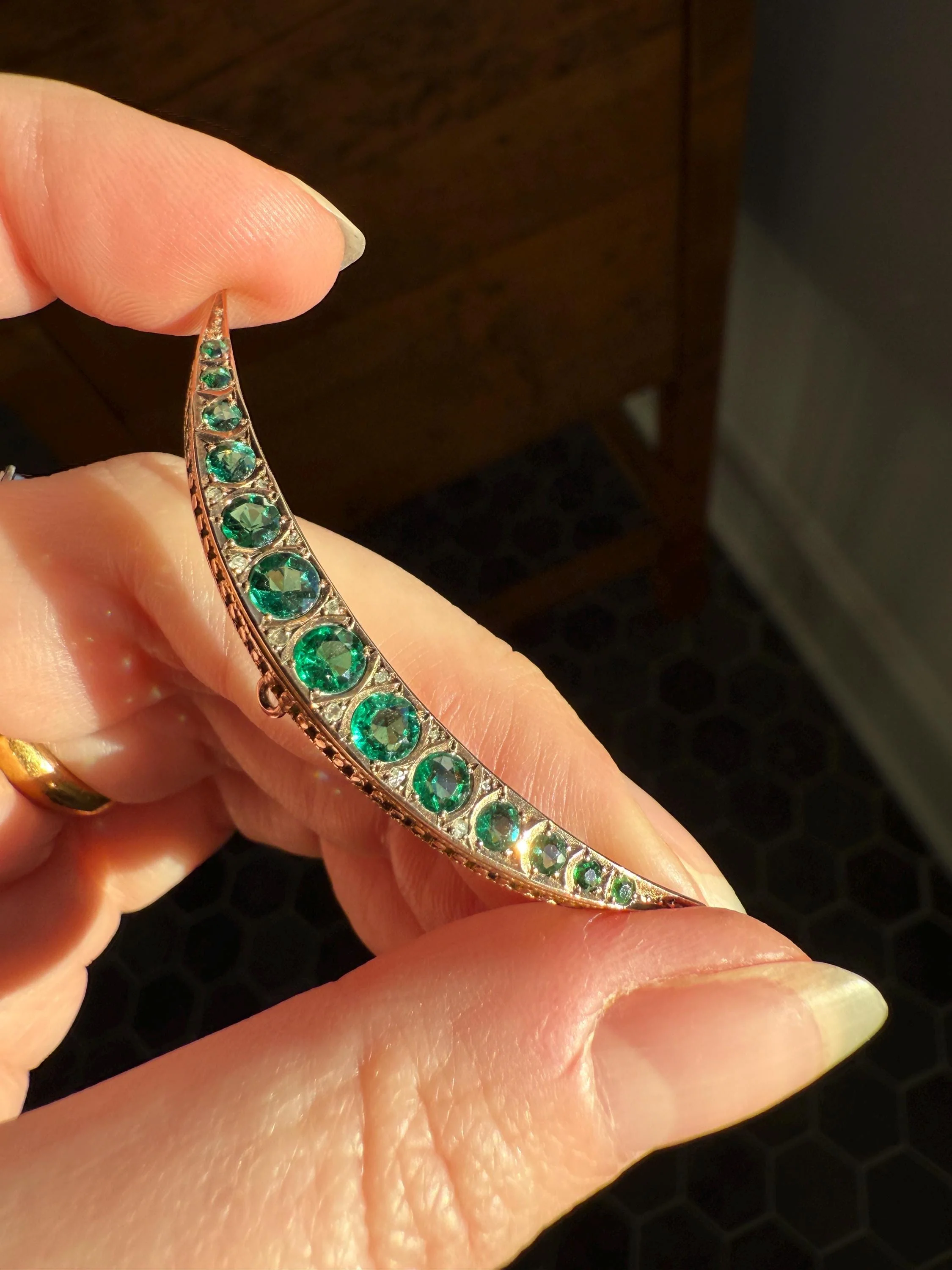 Large MOON Crescent Brooch 9k Gold c1905 Green Paste Rose Cut DIAMOND Extender Connector Pendant Holder Figural Celestial Pin - Image 13