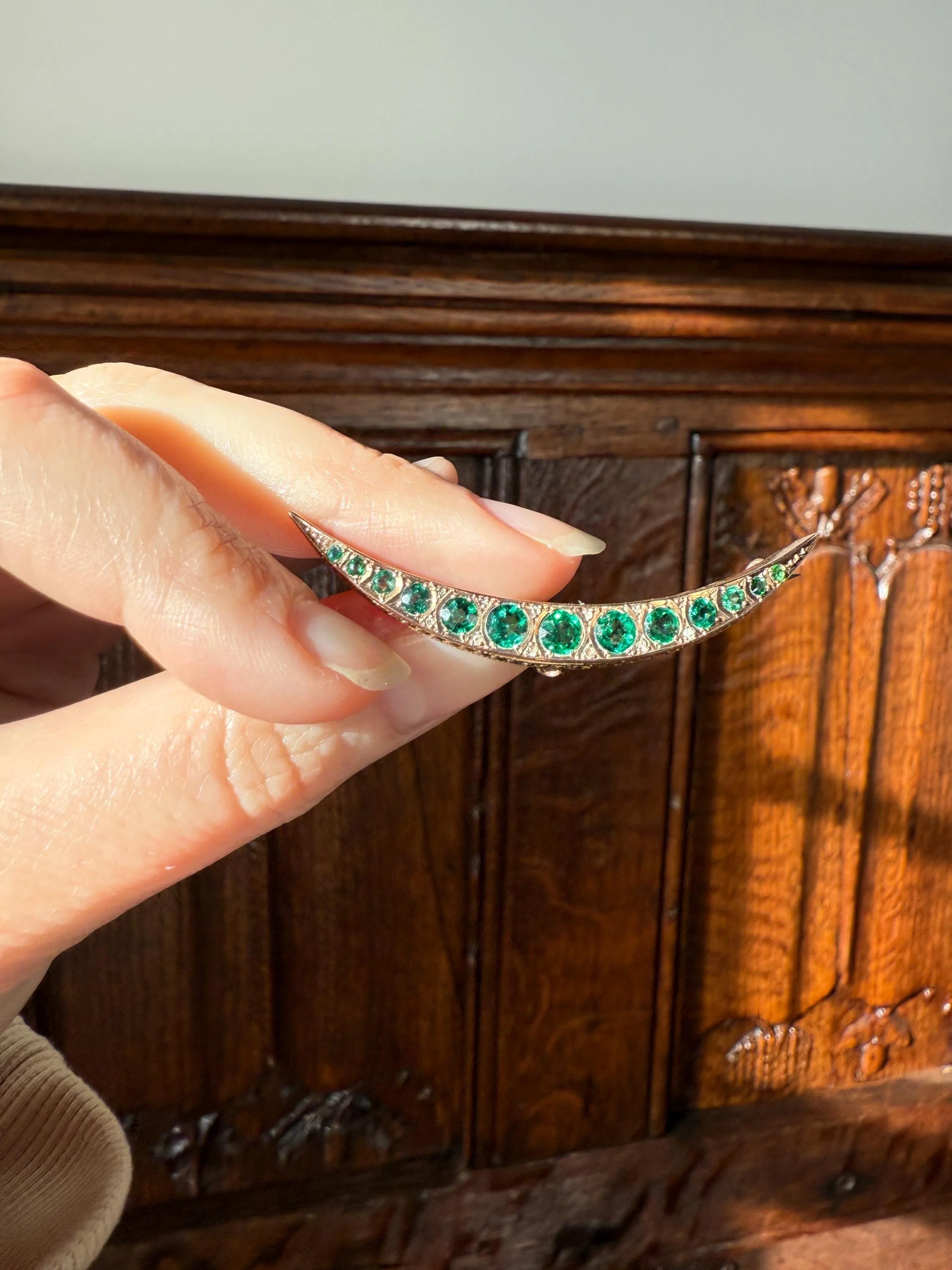 Large MOON Crescent Brooch 9k Gold c1905 Green Paste Rose Cut DIAMOND Extender Connector Pendant Holder Figural Celestial Pin - Image 7
