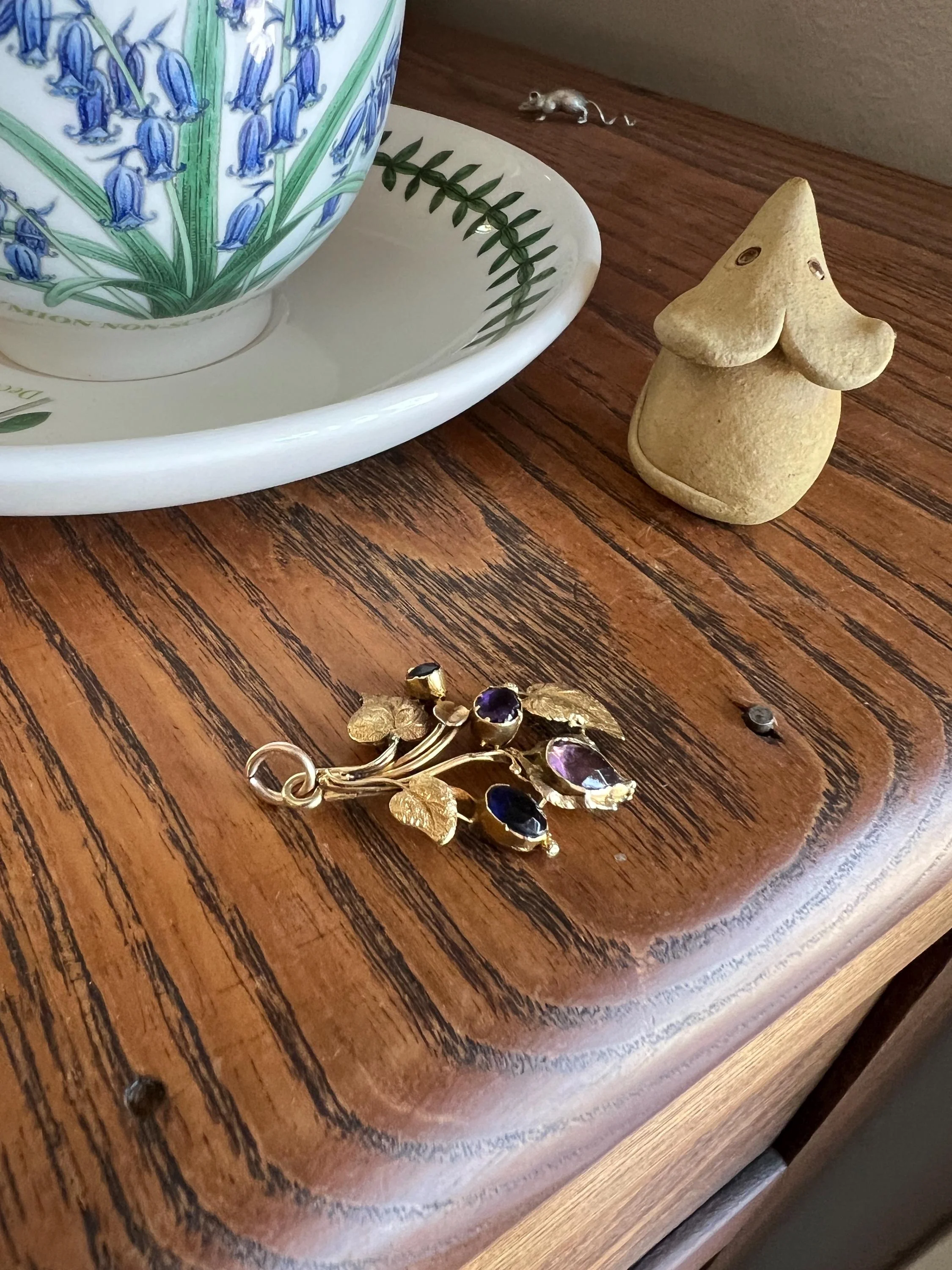 Large Scale FLORAL Leaf FLOWERS Bouquet Pendant Victorian ANTIQUE Purple Amethyst & Teardrop Paste 14k Gold Figural - Image 4