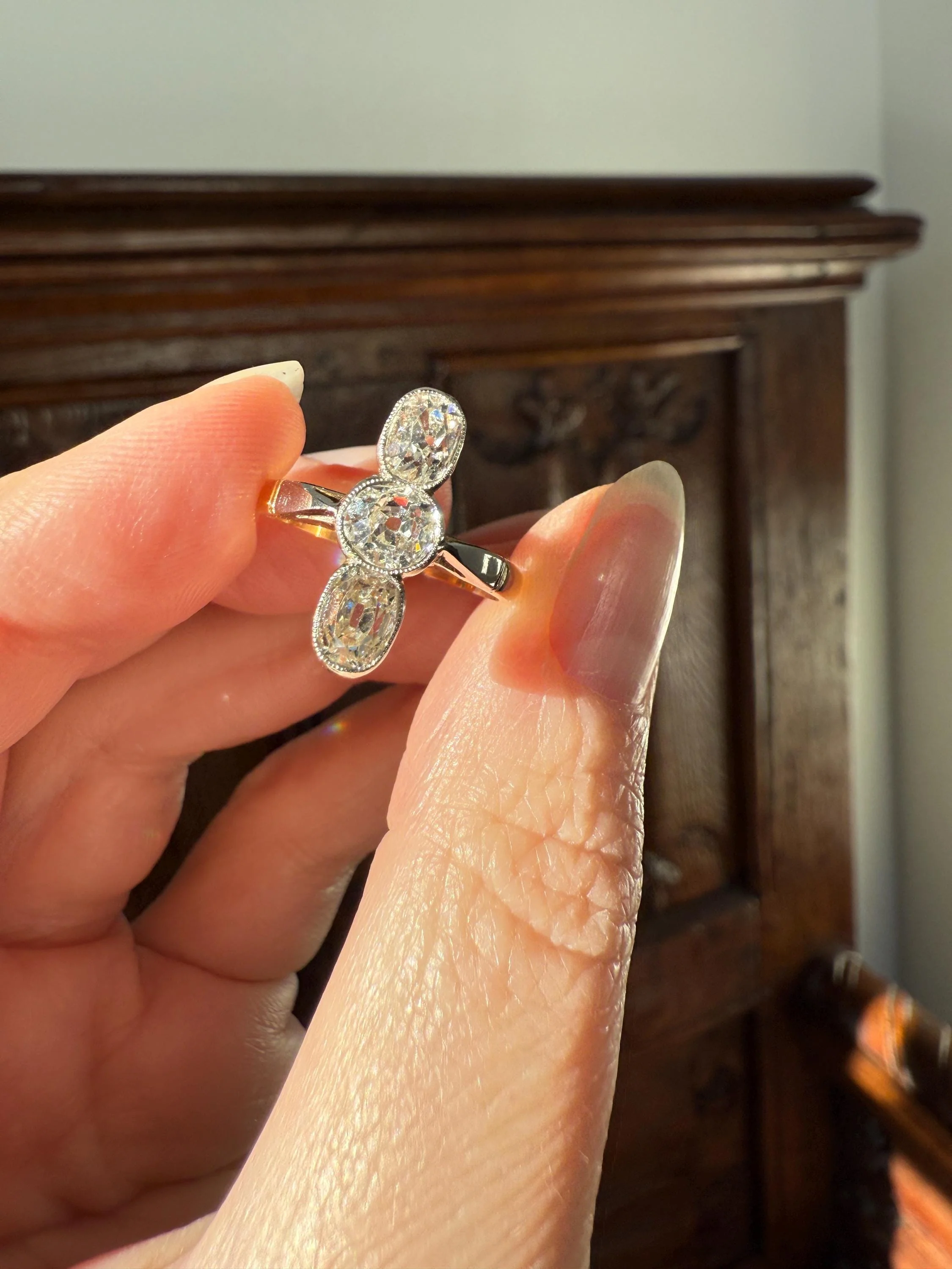 LINEAR 1.7 Carat Elongated Old Mine Cut DIAMONDS Oval & Round Three Stone Ring Chunky French ANTIQUE 18k Gold Unique Bezel Set - Image 12