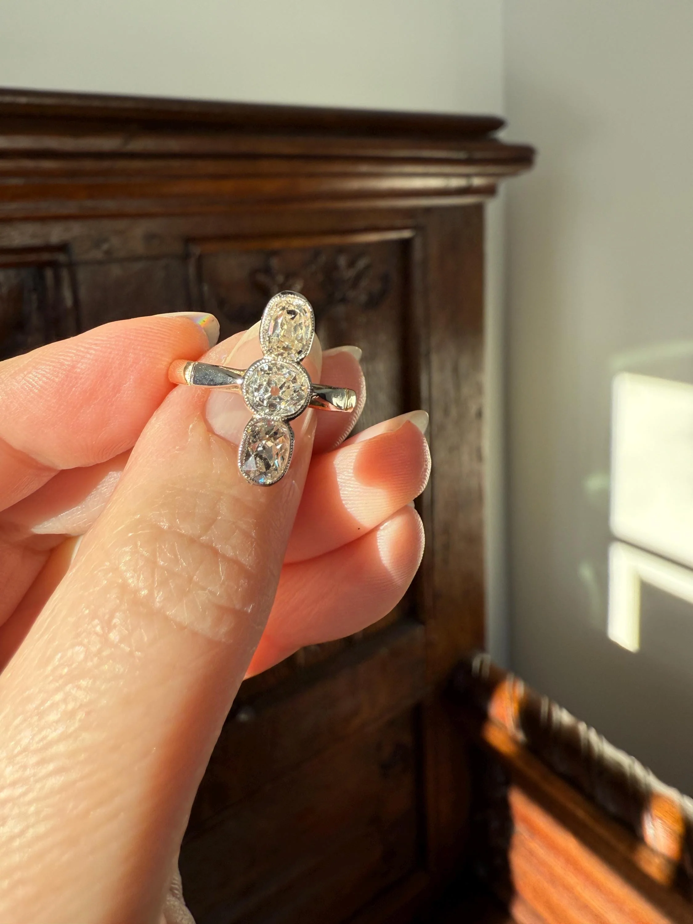 LINEAR 1.7 Carat Elongated Old Mine Cut DIAMONDS Oval & Round Three Stone Ring Chunky French ANTIQUE 18k Gold Unique Bezel Set - Image 17