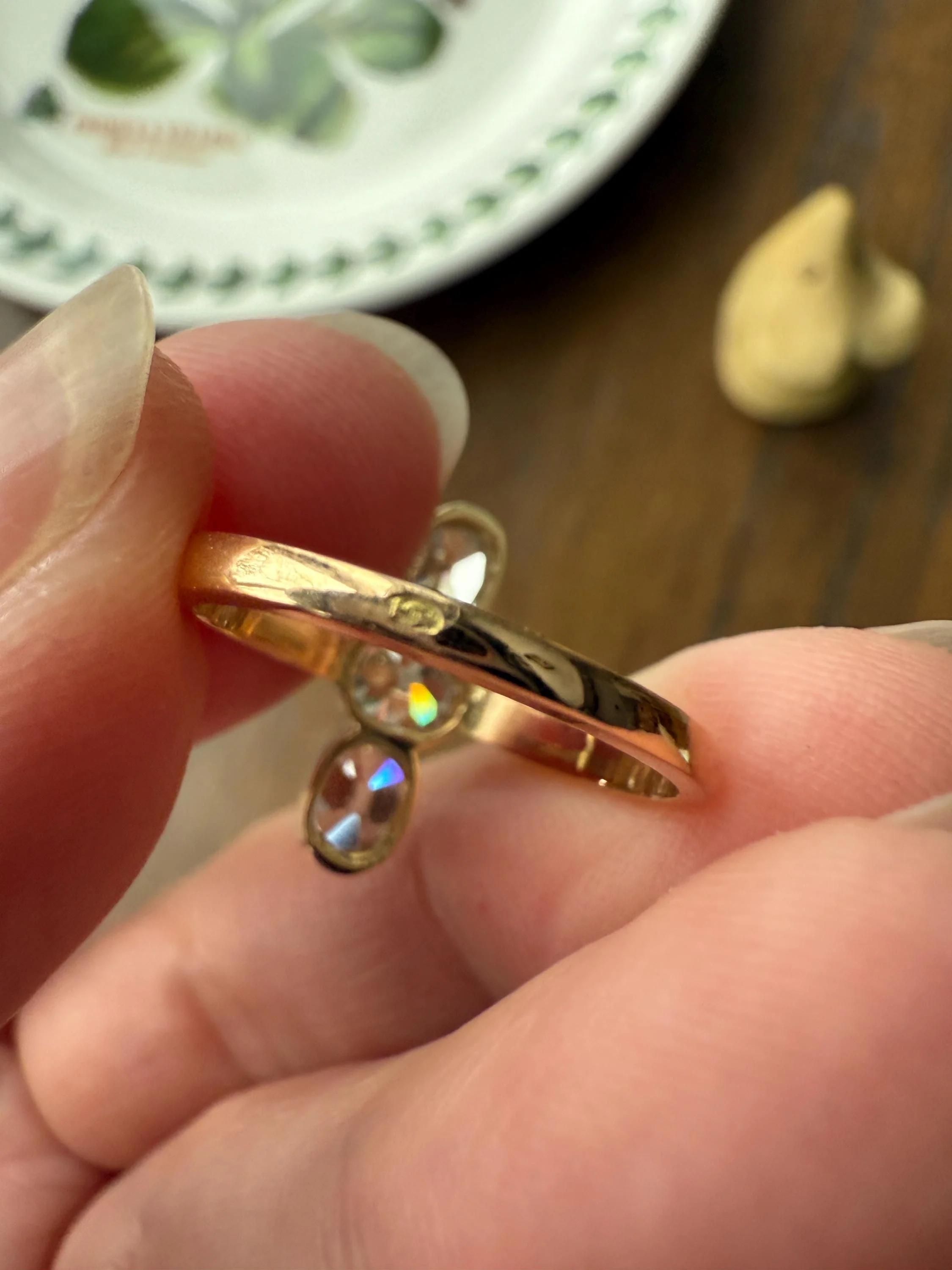 LINEAR 1.7 Carat Elongated Old Mine Cut DIAMONDS Oval & Round Three Stone Ring Chunky French ANTIQUE 18k Gold Unique Bezel Set - Image 20