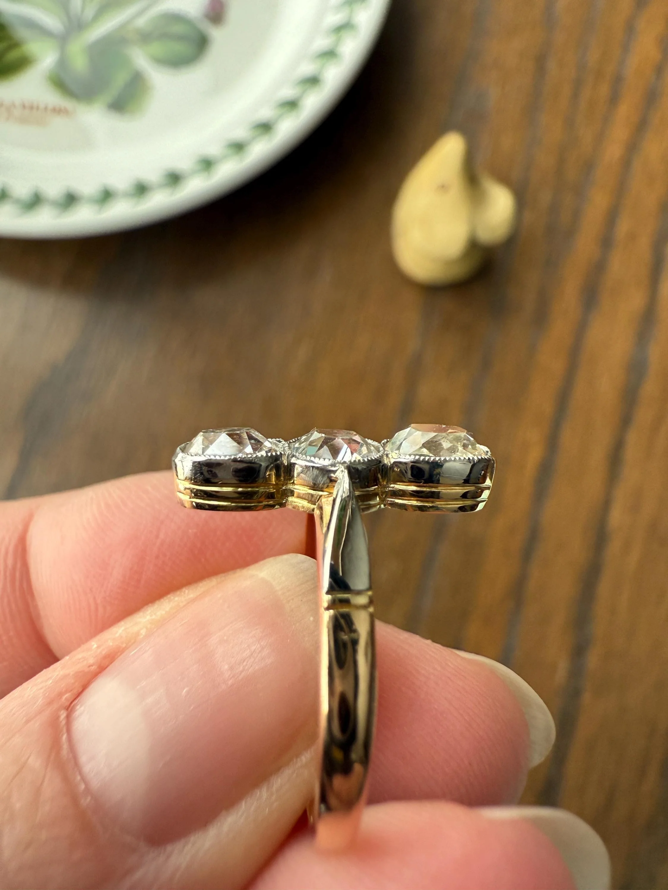LINEAR 1.7 Carat Elongated Old Mine Cut DIAMONDS Oval & Round Three Stone Ring Chunky French ANTIQUE 18k Gold Unique Bezel Set - Image 4