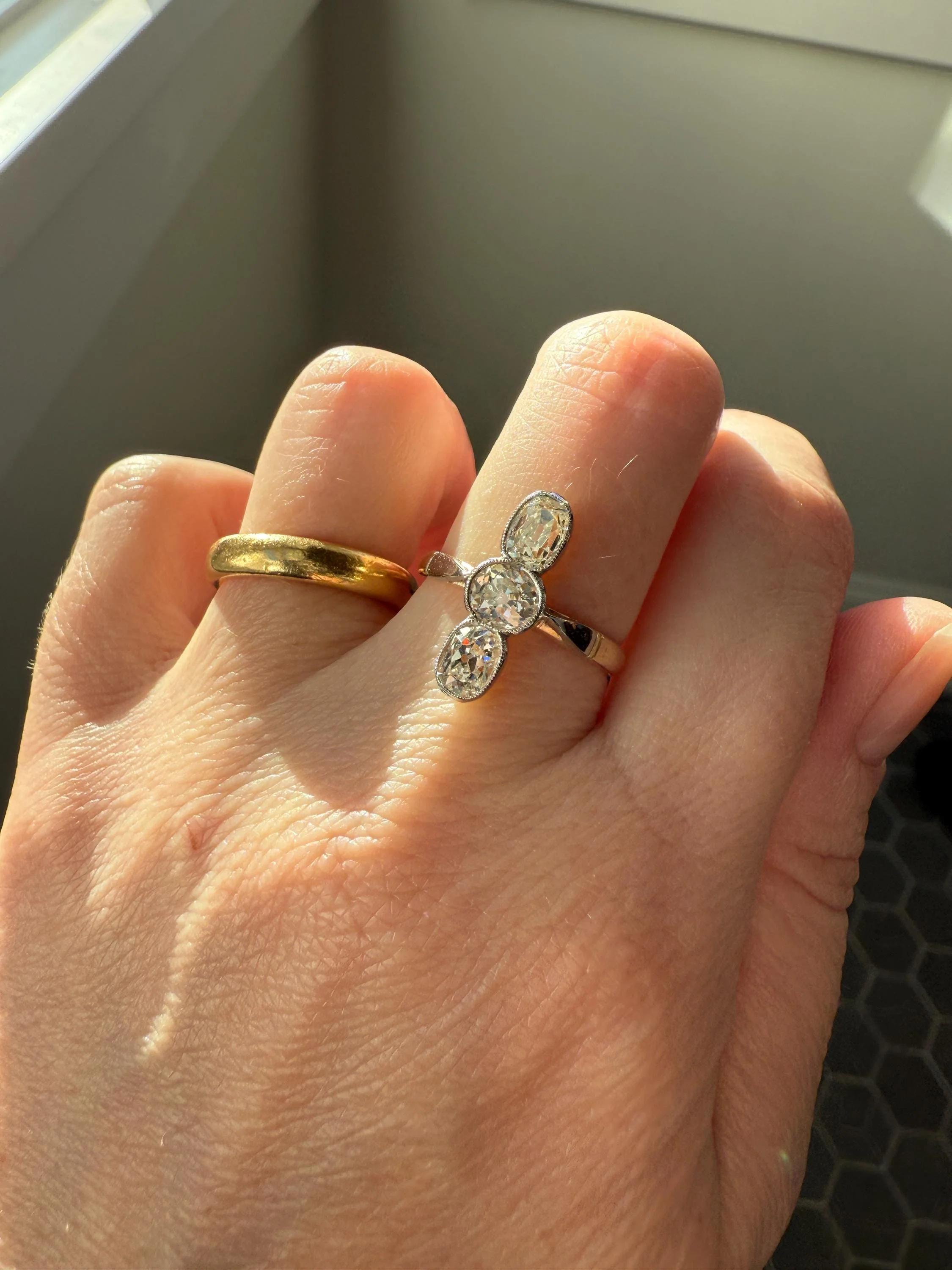 LINEAR 1.7 Carat Elongated Old Mine Cut DIAMONDS Oval & Round Three Stone Ring Chunky French ANTIQUE 18k Gold Unique Bezel Set - Image 7