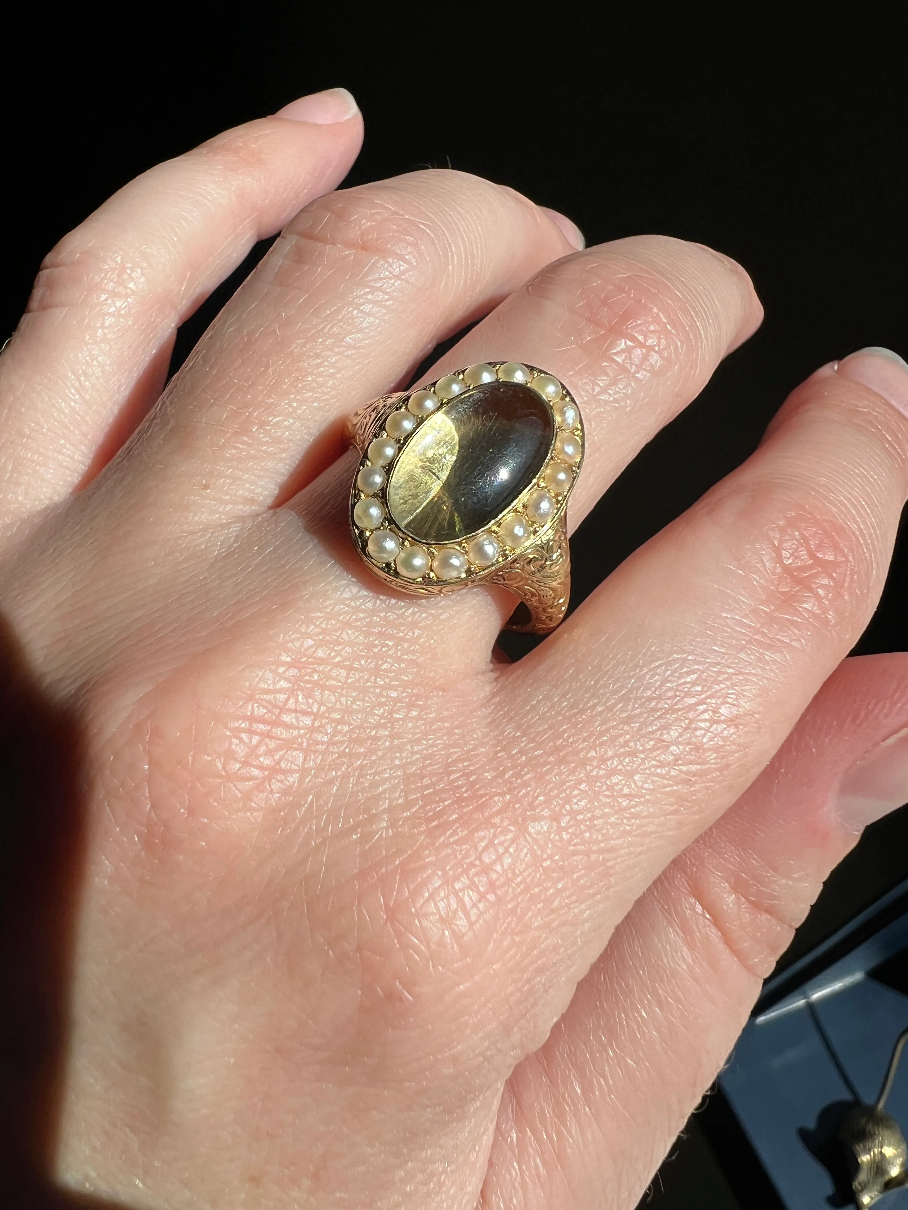 LOCKET Back Ring 18k Gold PEARL Halo Magnifying Lens Ornate 3D Hand Engraved OPENS Hinged Compartment Band Love Token Scrolled - Image 13