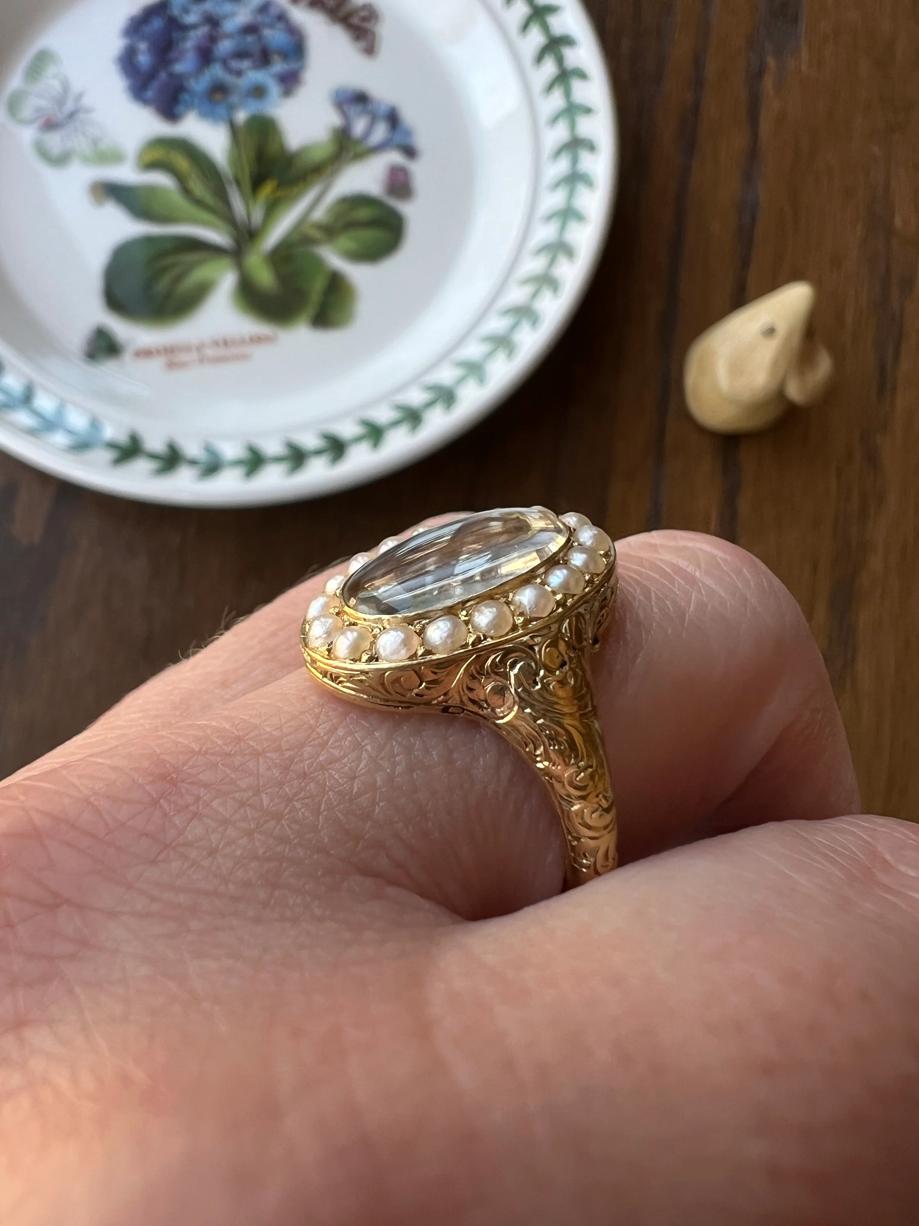LOCKET Back Ring 18k Gold PEARL Halo Magnifying Lens Ornate 3D Hand Engraved OPENS Hinged Compartment Band Love Token Scrolled - Image 17