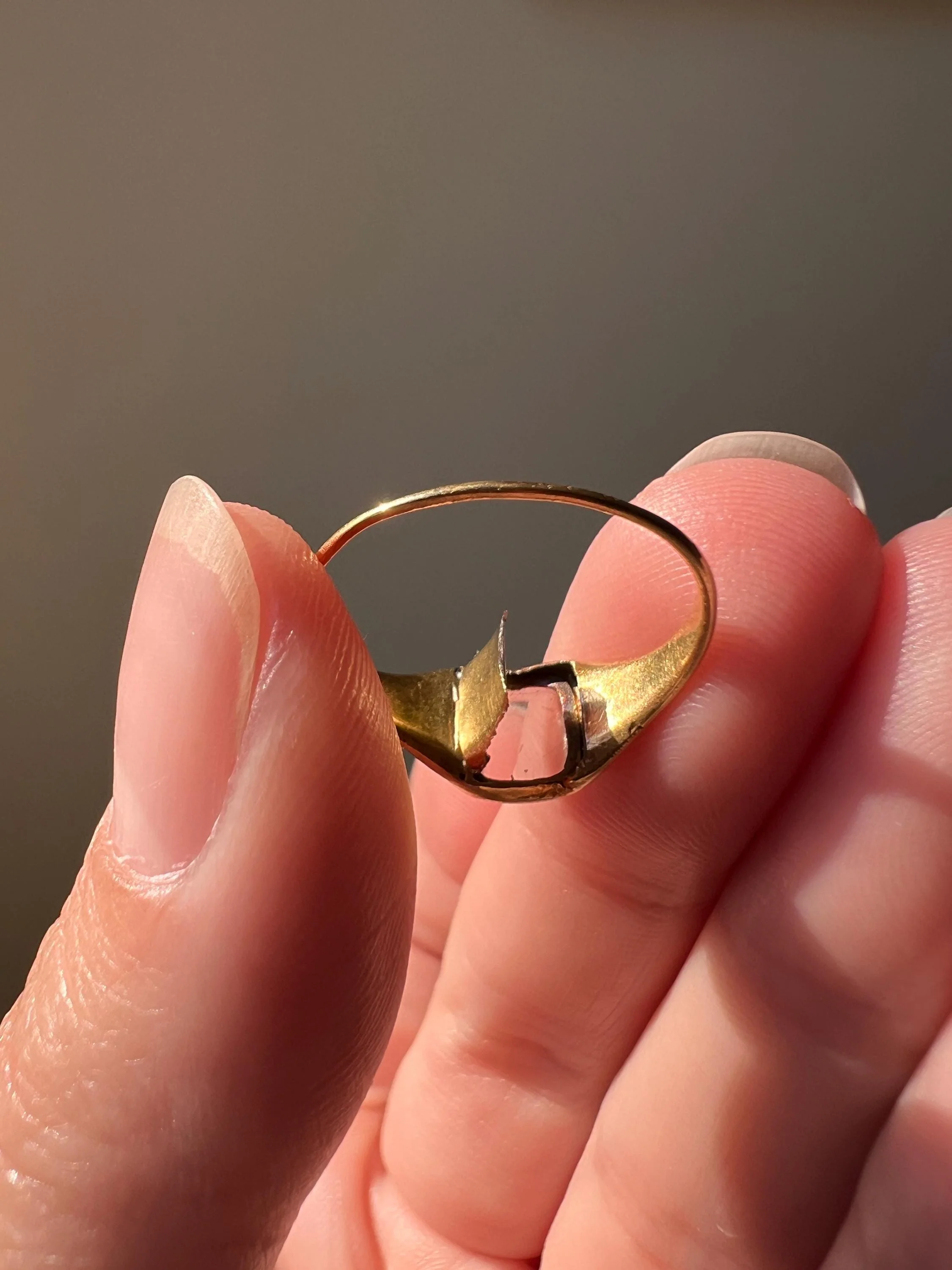 LOCKET Back Ring 18k Gold Quartz Rock Crystal Beveled Frame French Antique Georgian OPENS Hinged Compartment - Image 2