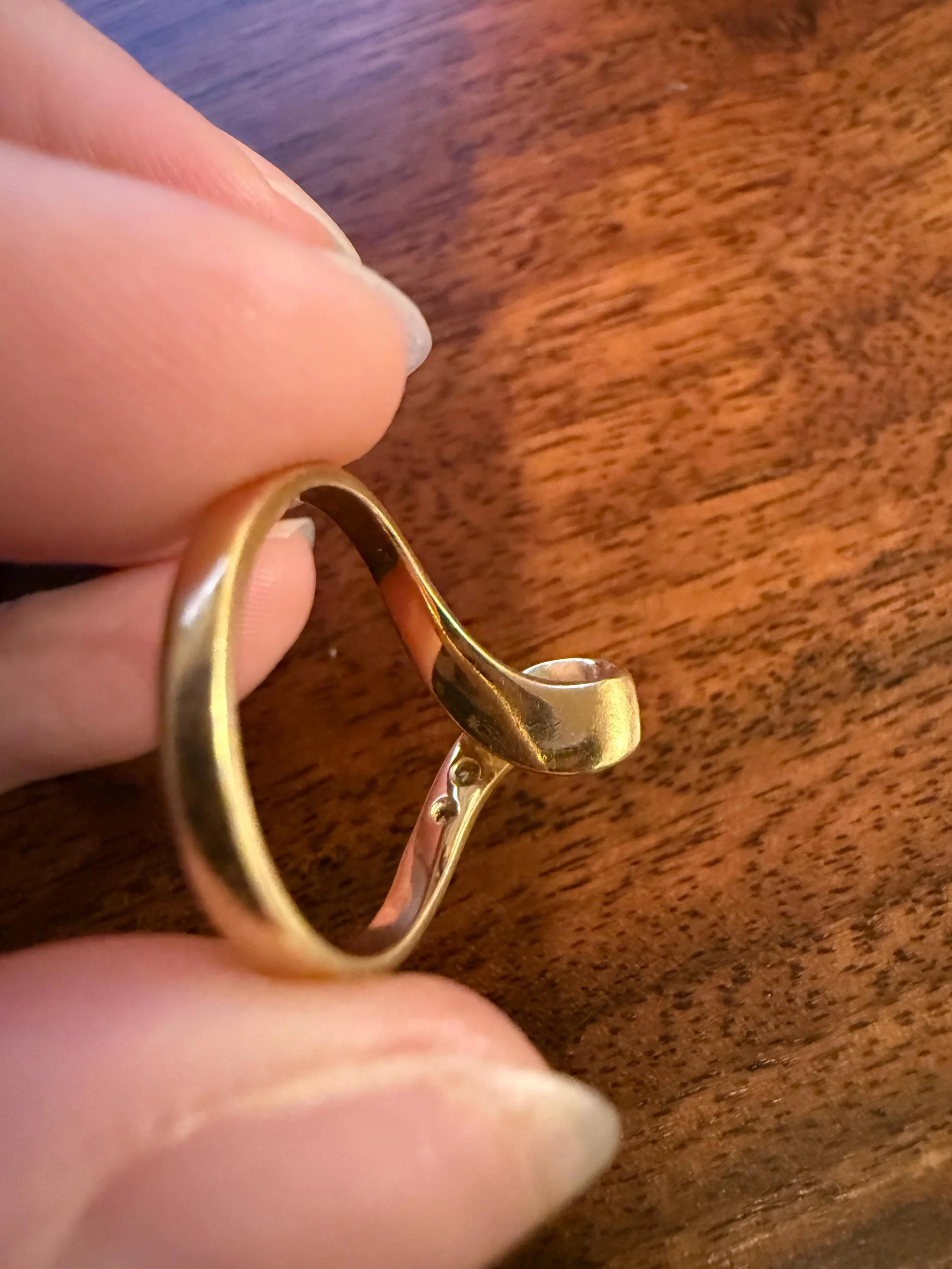 LOOP 3D French Vintage Curled Stacker Band Looped Ring 18k Gold Single Cut Diamonds Figural Tiara Chevron V Ring Retro - Image 20