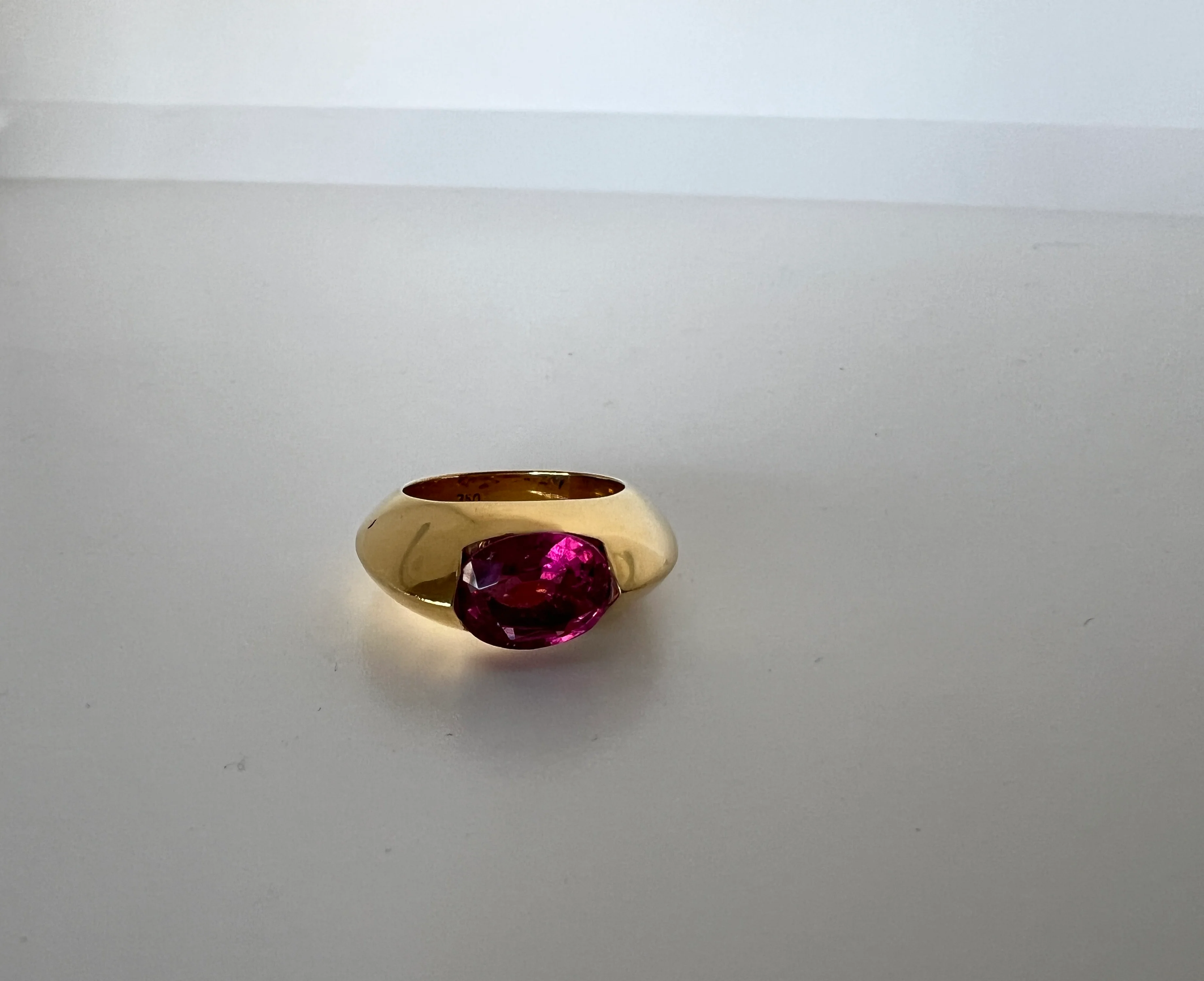 MEGA Natural Pink TOURMALINE Knife Edge Domed Bombe Ring Band French Vintage Preowned HEAVY 13.6g 18k Gold Retro Statement Stacker - Image 14