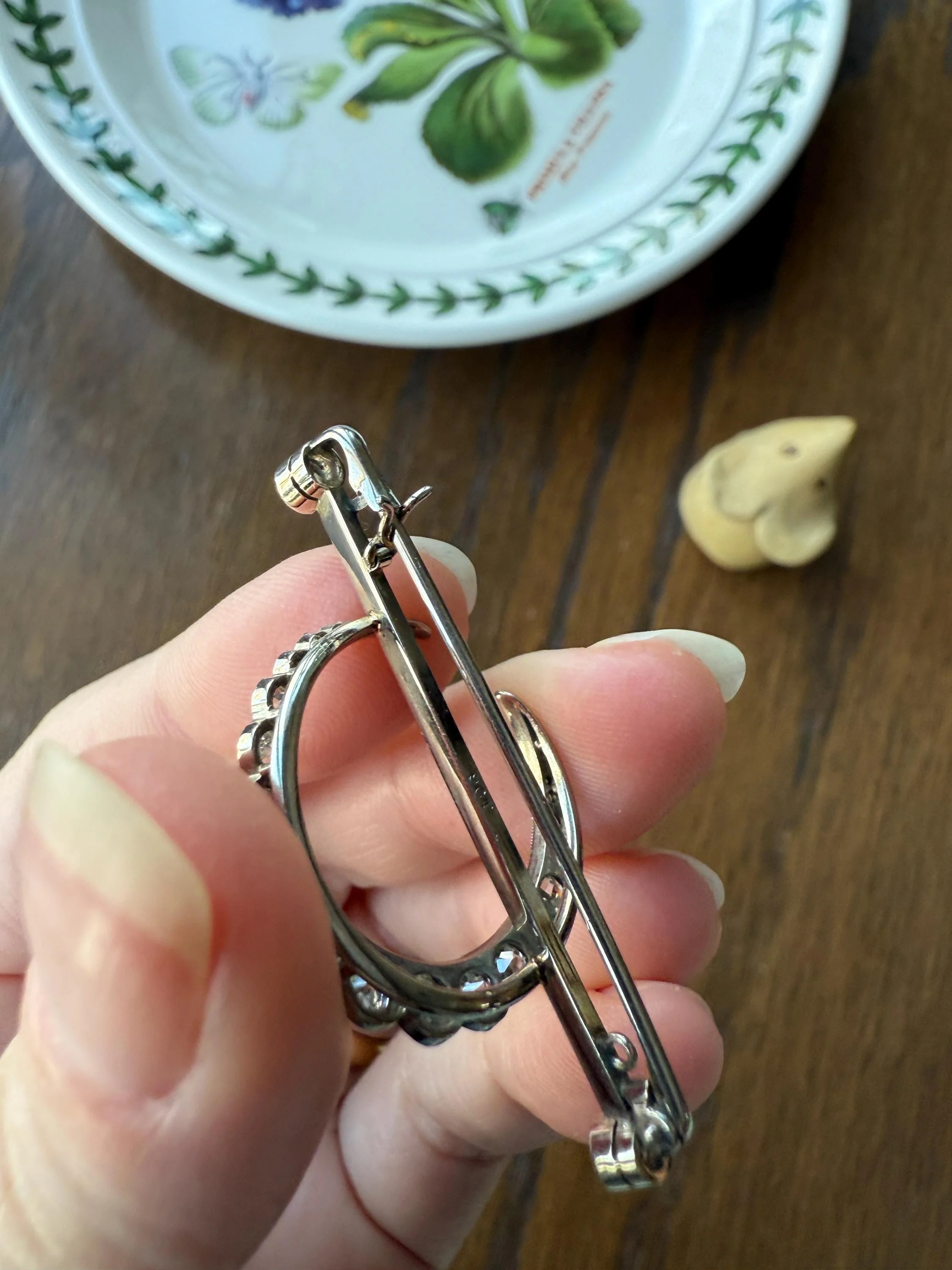 MOON Crescent Scalloped Brooch 2 Carat Old Mine DIAMOND 9k White Gold Extender Connector Pendant Pin Charm Holder Figural Celestial Milgrain - Image 18