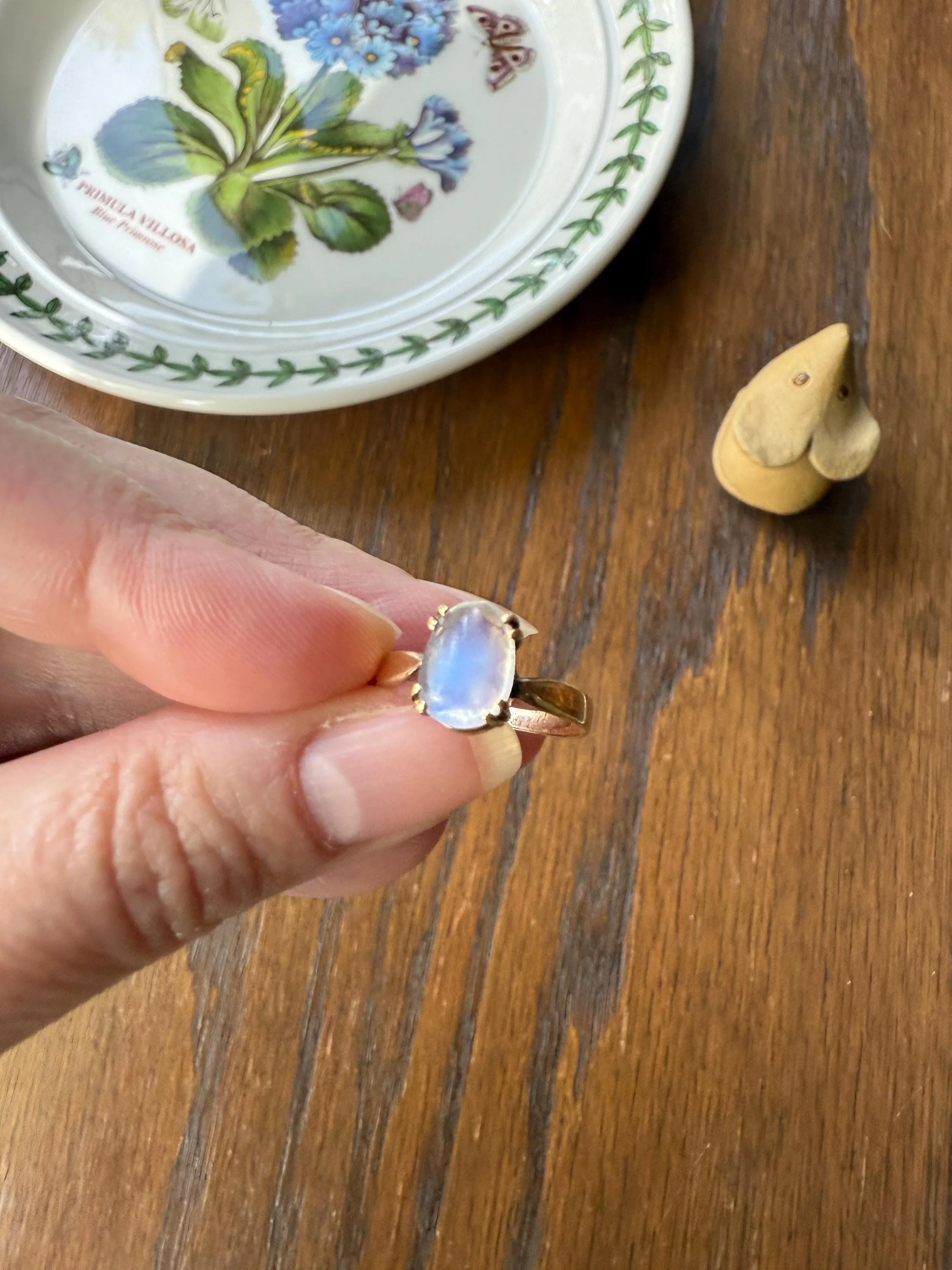 MOONSTONE Blue Antique Oval Solitaire Ring 18k Gold Art Nouveau Romantic Gift Glowing Orb Minimalist Victorian - Image 5
