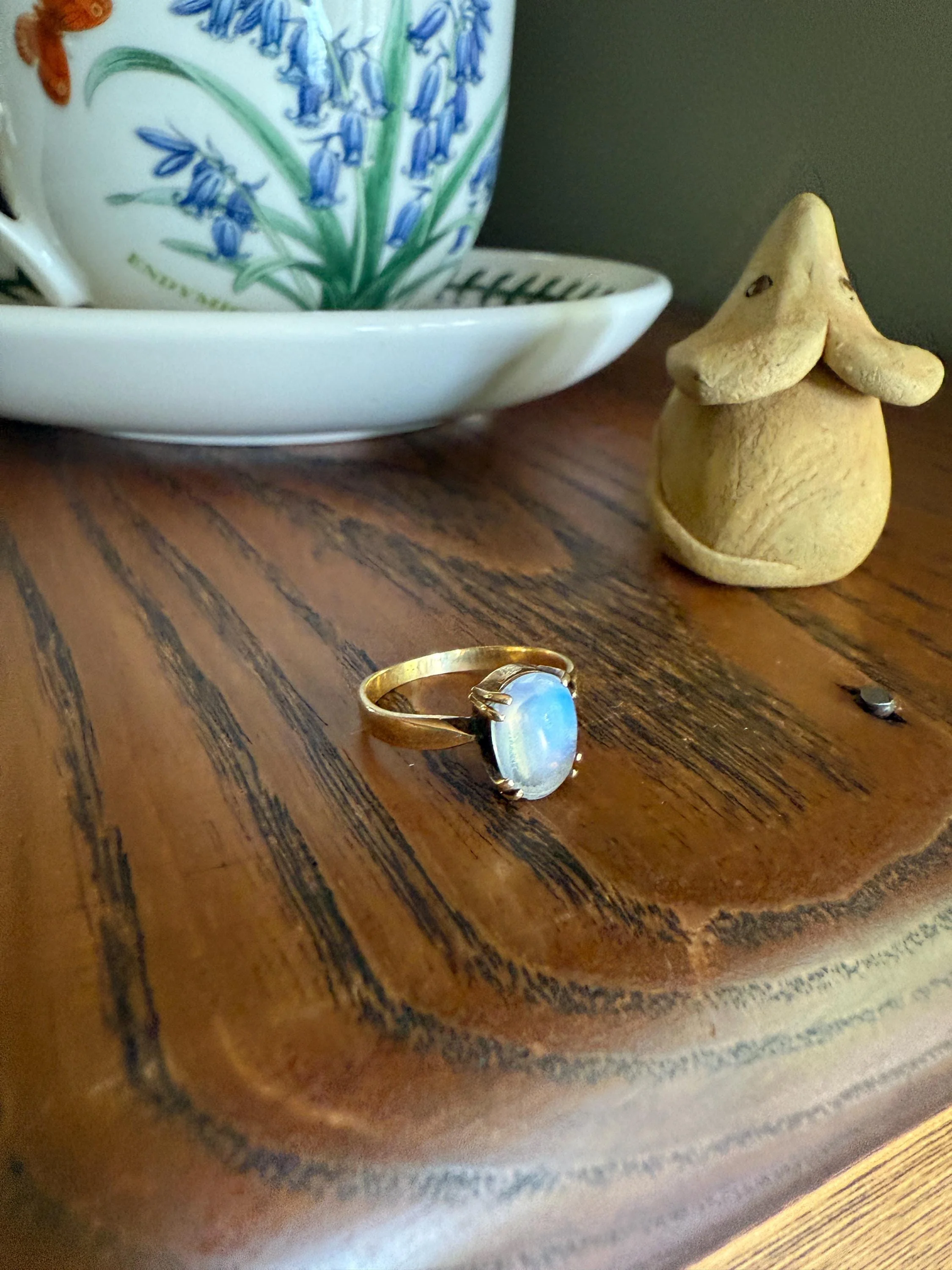 MOONSTONE Blue Antique Oval Solitaire Ring 18k Gold Art Nouveau Romantic Gift Glowing Orb Minimalist Victorian - Image 6