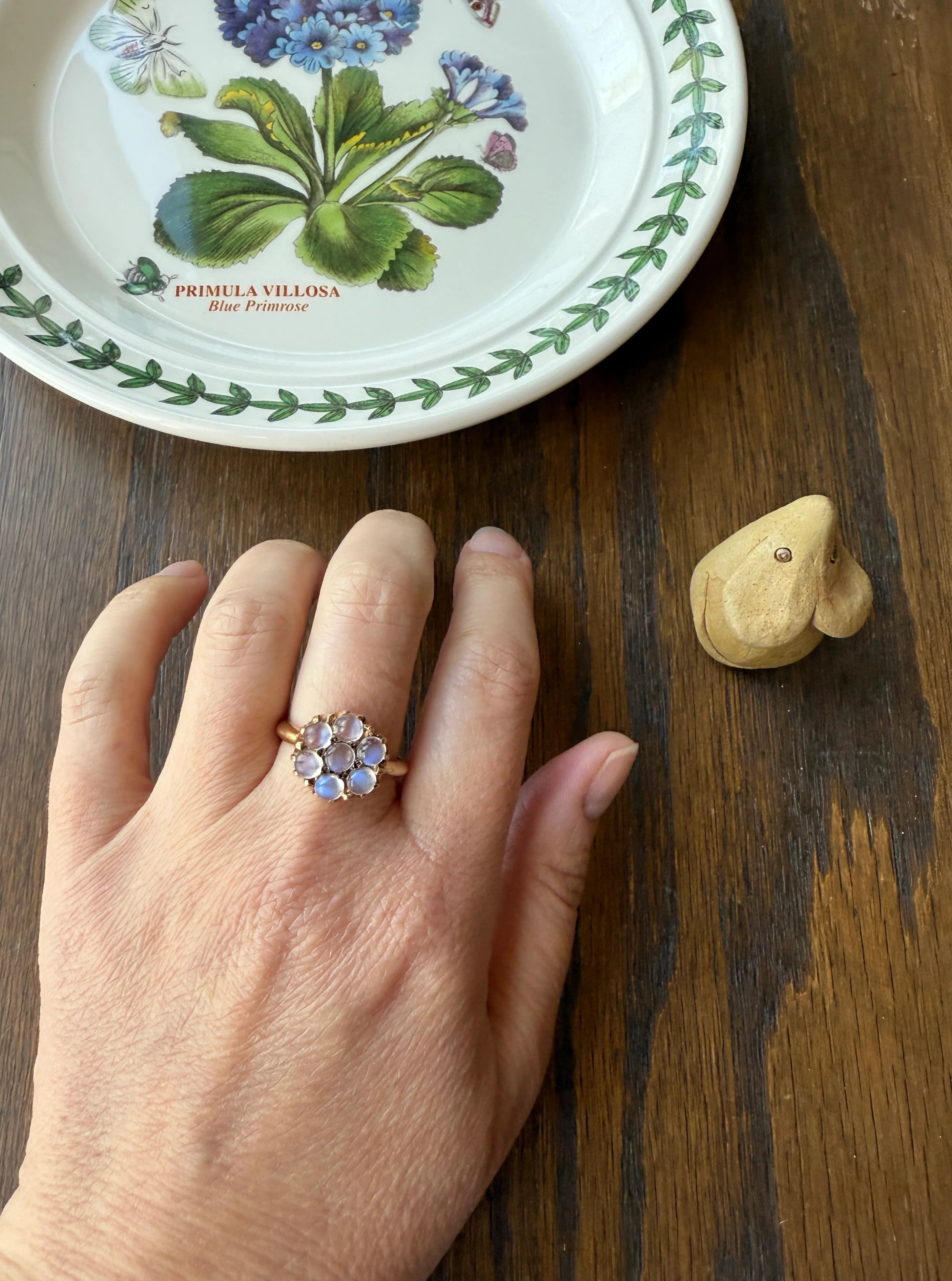 MOONSTONE Daisy Cluster Halo Ring Vintage to Art Deco Antique 14k Gold Seven Stone Blue Flash Chunky Glowing Orbs - Image 12