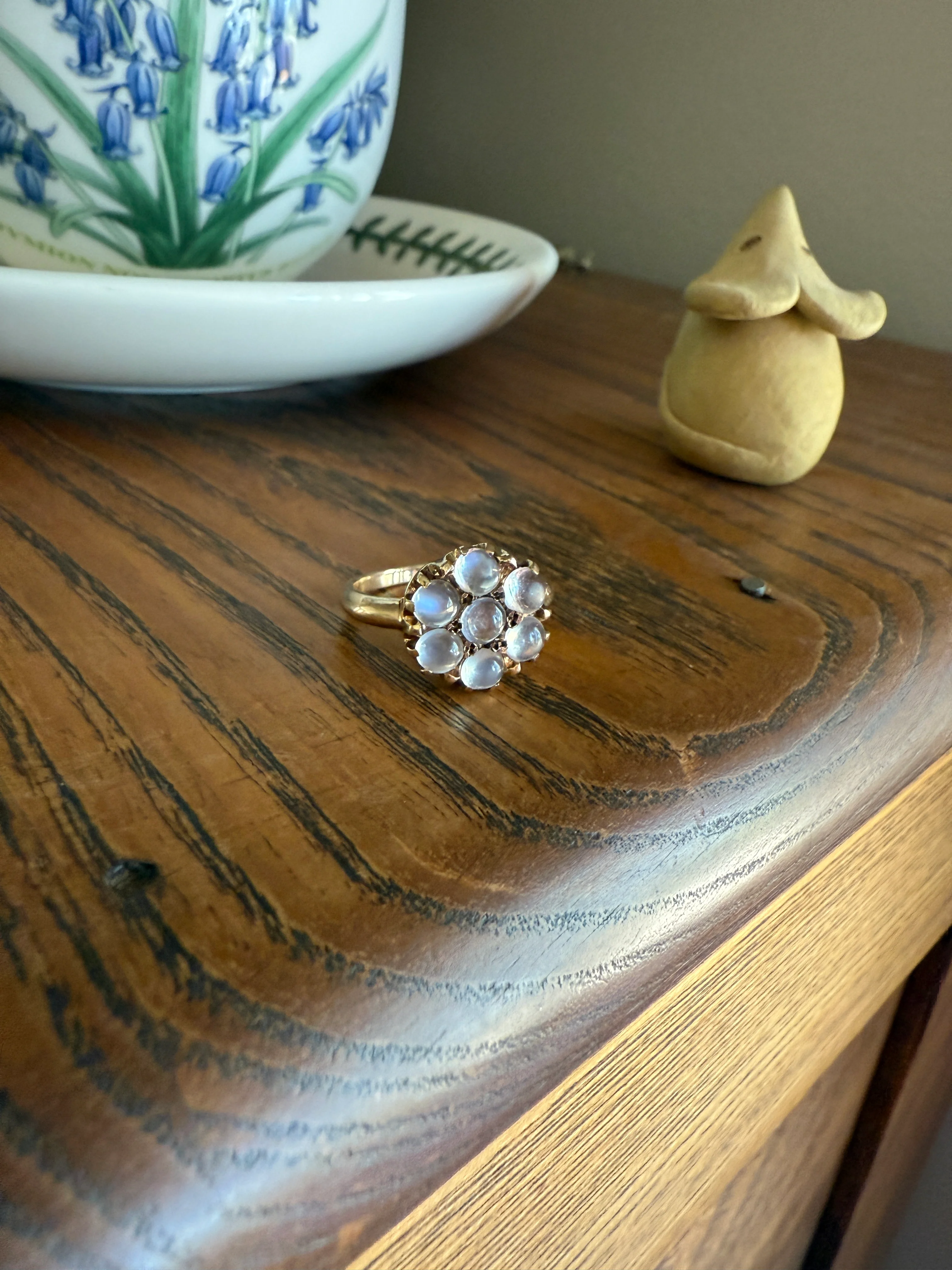 MOONSTONE Daisy Cluster Halo Ring Vintage to Art Deco Antique 14k Gold Seven Stone Blue Flash Chunky Glowing Orbs - Image 16