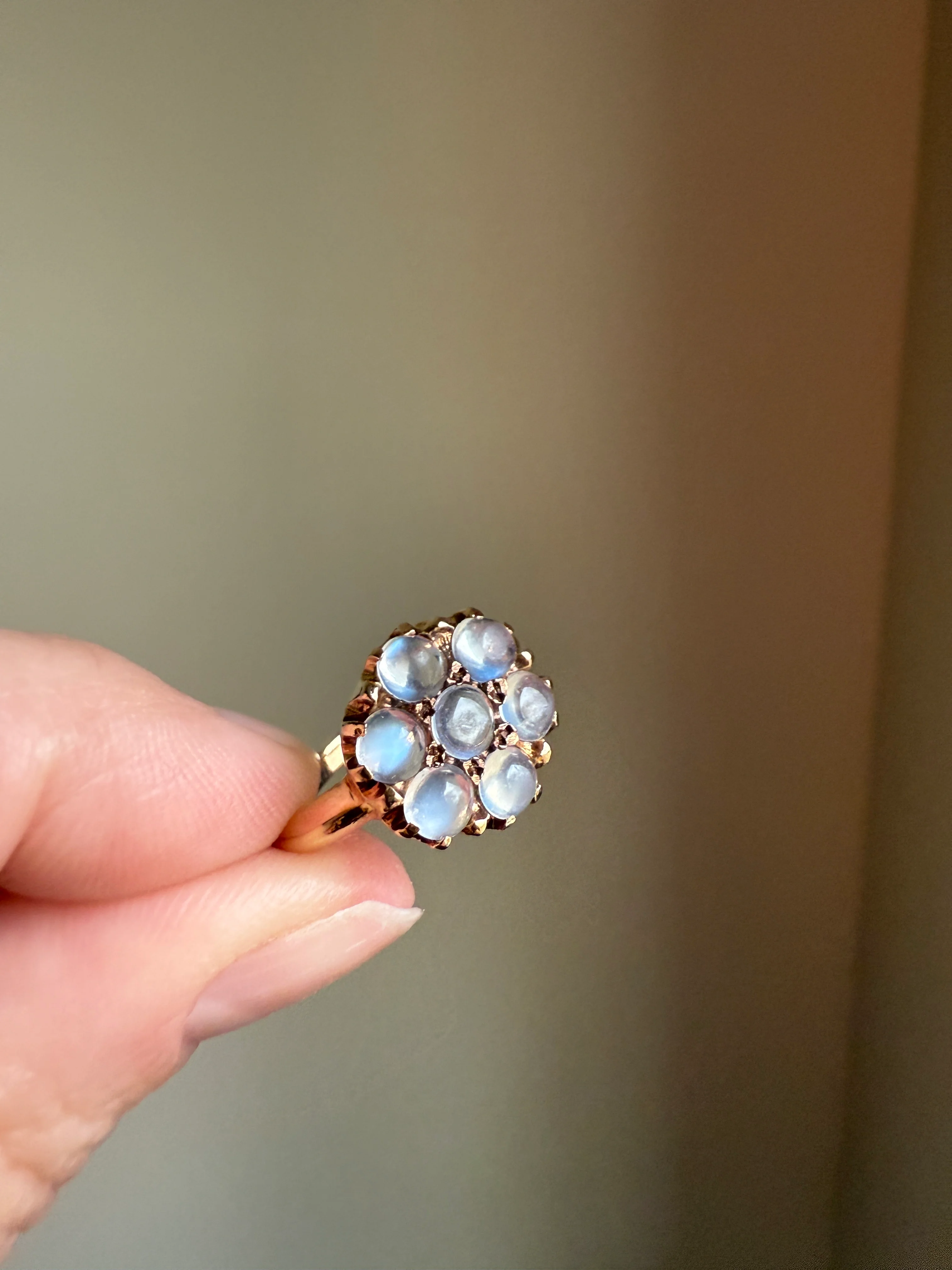 MOONSTONE Daisy Cluster Halo Ring Vintage to Art Deco Antique 14k Gold Seven Stone Blue Flash Chunky Glowing Orbs - Image 24