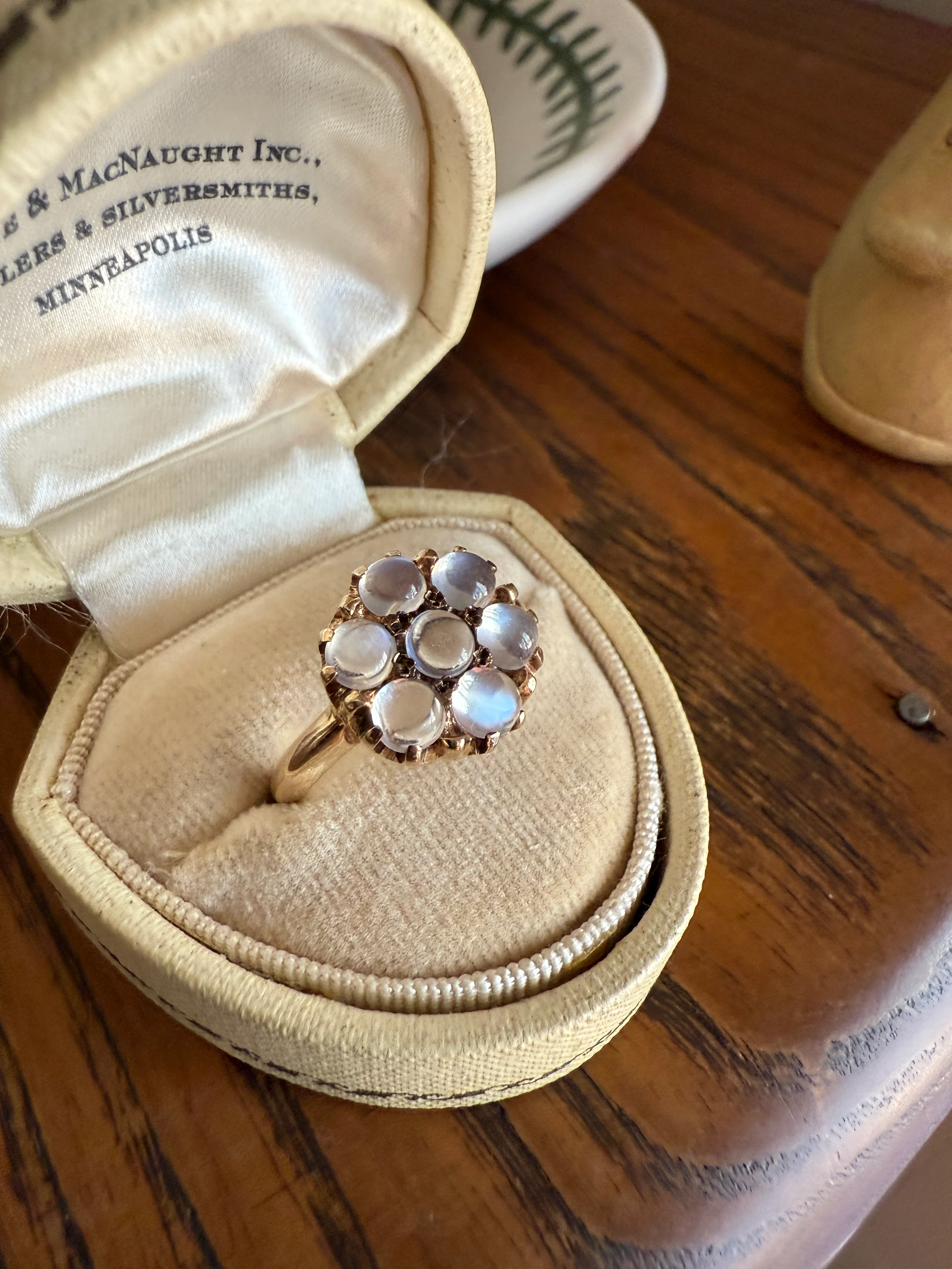 MOONSTONE Daisy Cluster Halo Ring Vintage to Art Deco Antique 14k Gold Seven Stone Blue Flash Chunky Glowing Orbs - Image 32