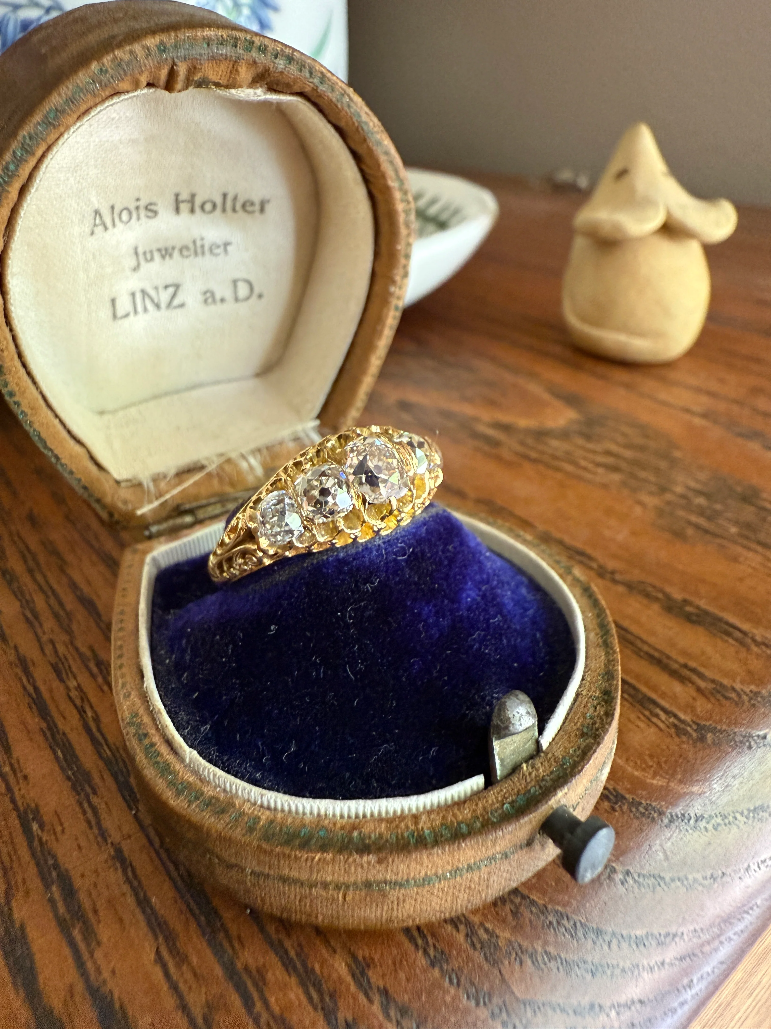 Most Ornate Victorian Antique Chunky Five Stone 1.8 Carat Old Mine Cut Diamond Band 18k Gold Ring Stacker Crown Prongs - Image 21