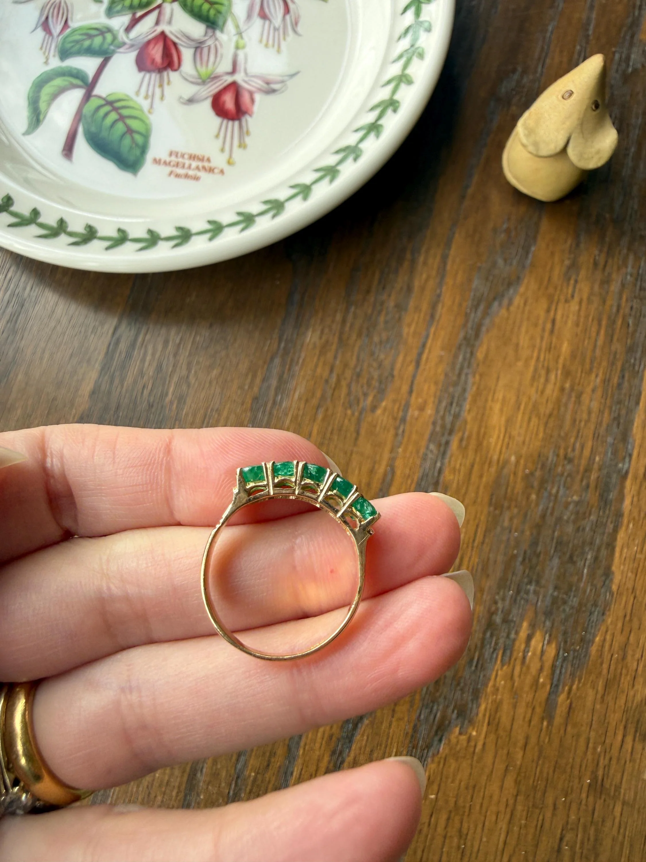 Natural EMERALD Oval Five Stone Band French Vintage 14k Gold Ring Green Linear Stacker Splayed Stacker - Image 16