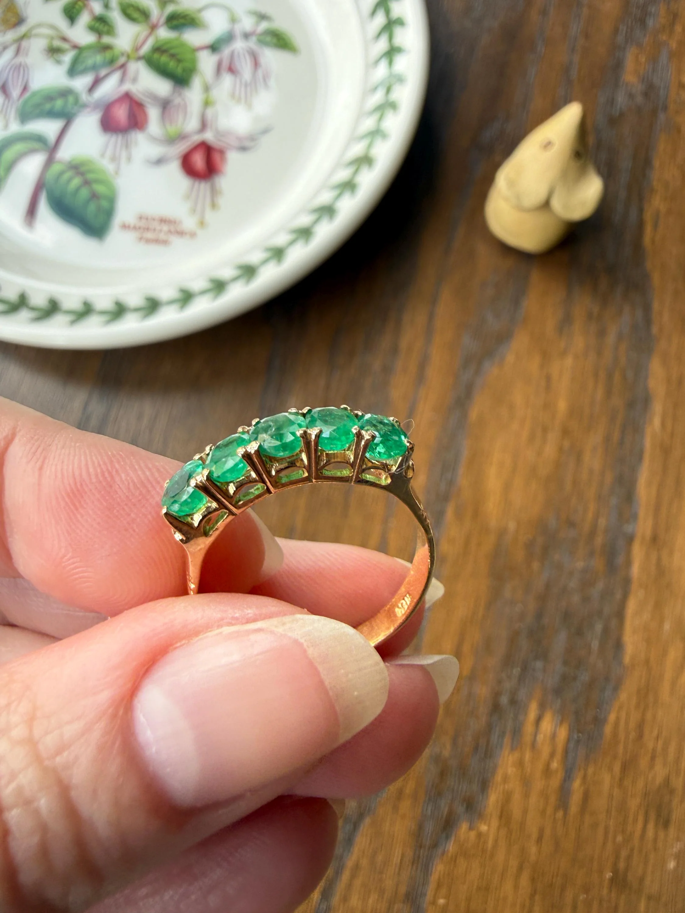 Natural EMERALD Oval Five Stone Band French Vintage 14k Gold Ring Green Linear Stacker Splayed Stacker - Image 8