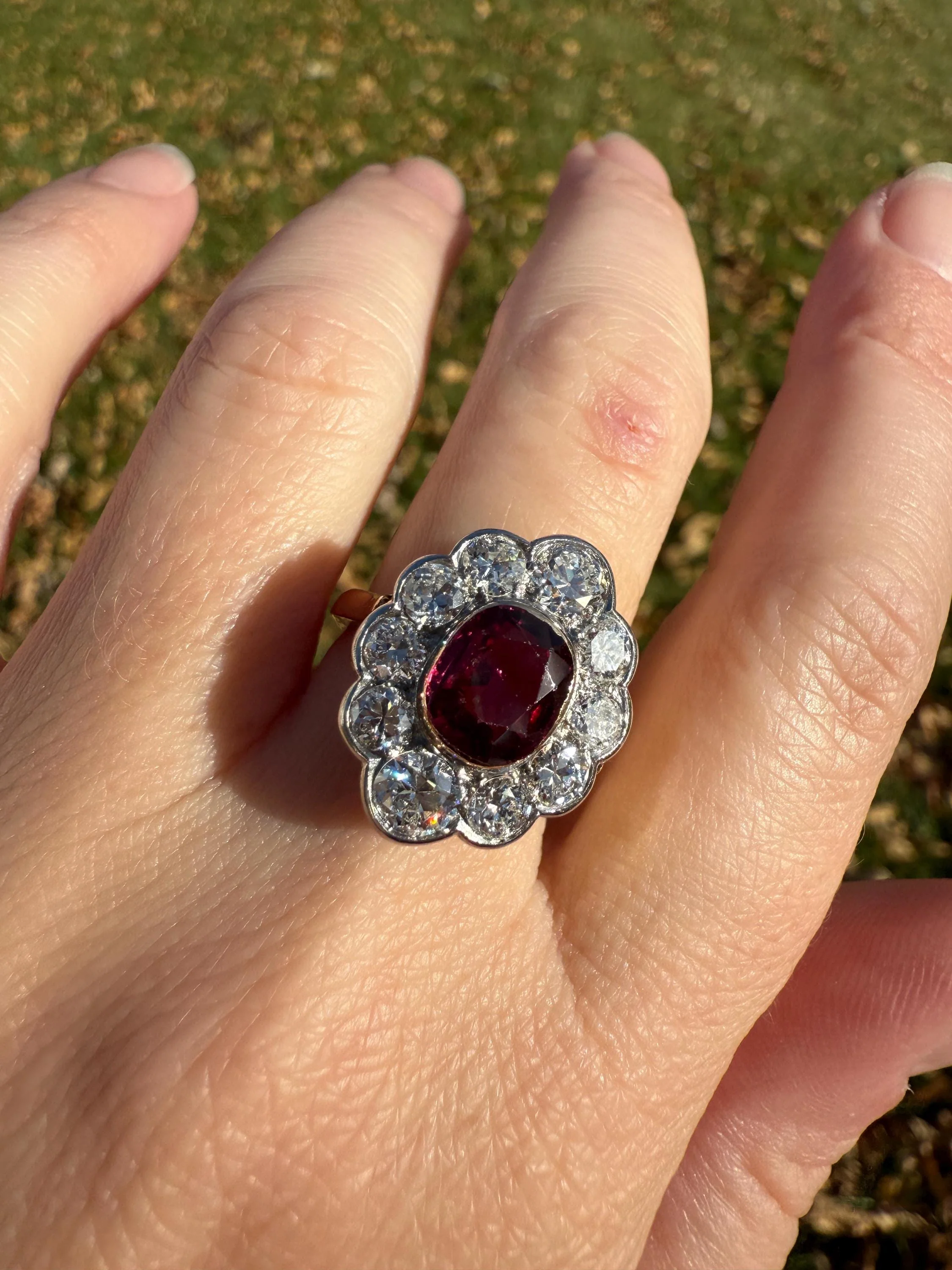 Natural RUBY Purplish Berry Red 2.2 CARATS Old European Cut DIAMOND Halo Ring 18k Gold Platinum Daisy Scalloped Elegant Classic - Image 13