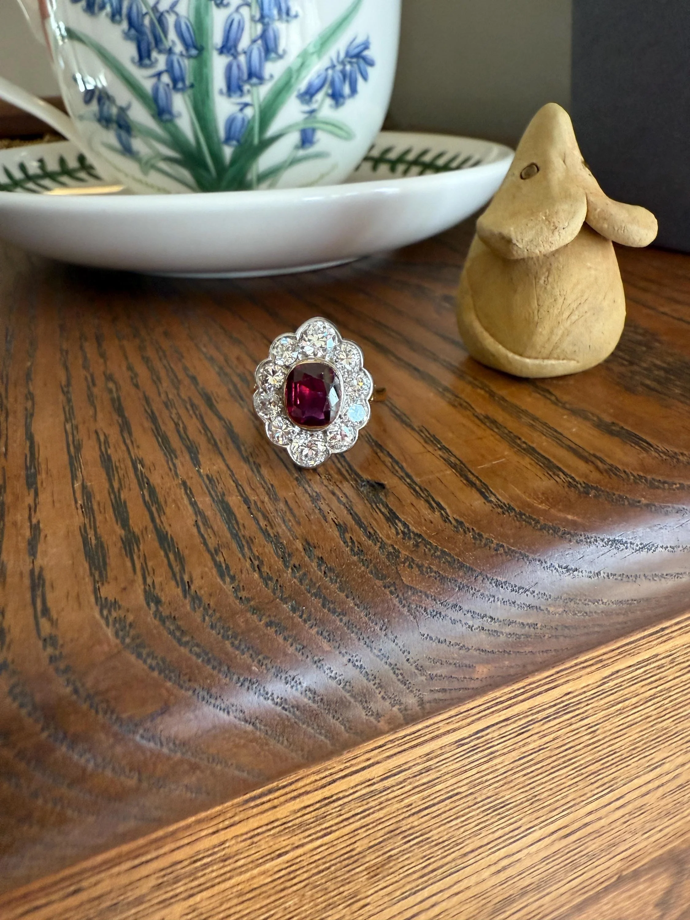 Natural RUBY Purplish Berry Red 2.2 CARATS Old European Cut DIAMOND Halo Ring 18k Gold Platinum Daisy Scalloped Elegant Classic - Image 15
