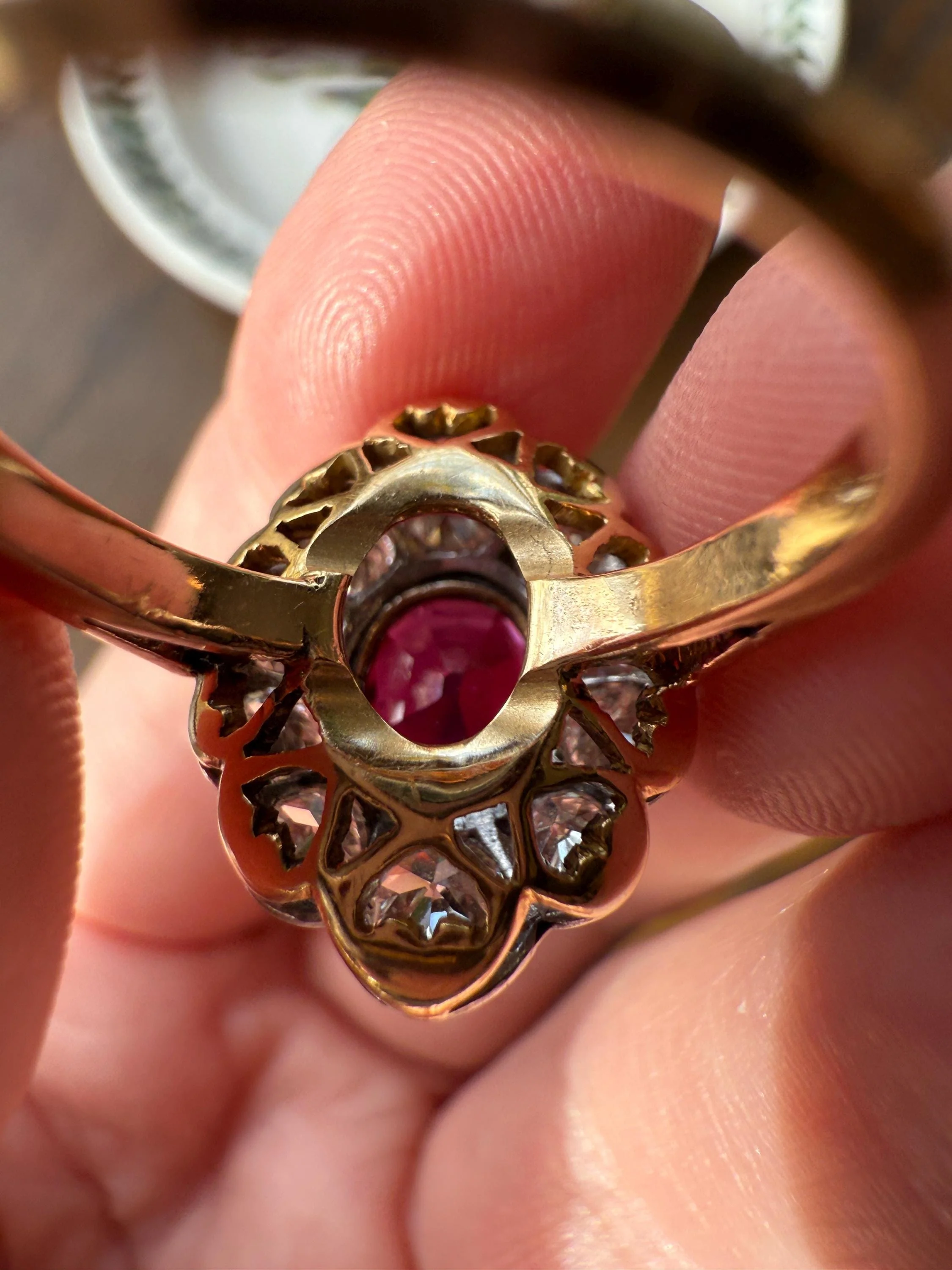 Natural RUBY Purplish Berry Red 2.2 CARATS Old European Cut DIAMOND Halo Ring 18k Gold Platinum Daisy Scalloped Elegant Classic - Image 19