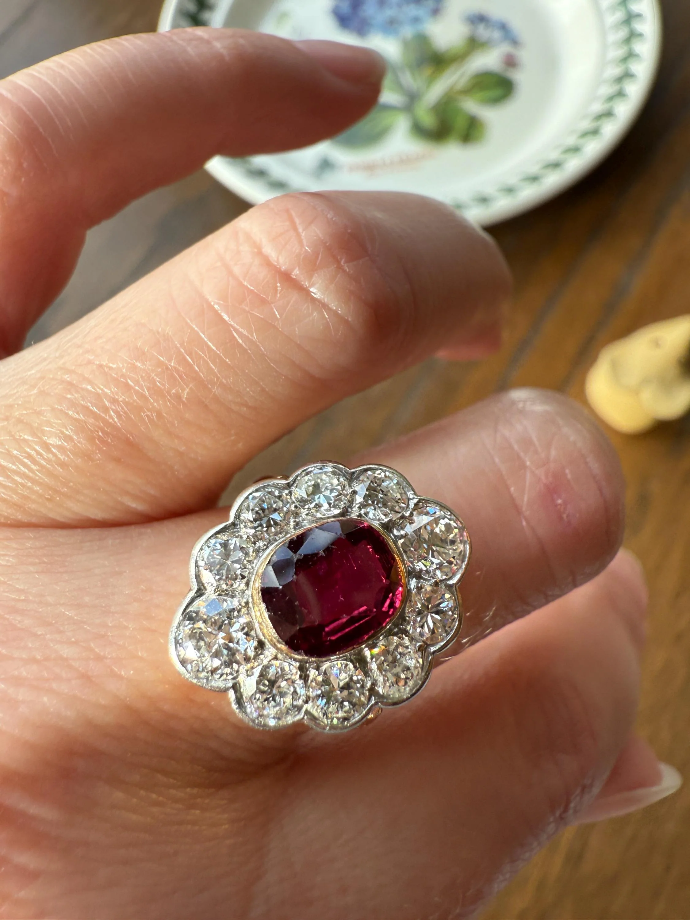 Natural RUBY Purplish Berry Red 2.2 CARATS Old European Cut DIAMOND Halo Ring 18k Gold Platinum Daisy Scalloped Elegant Classic - Image 2