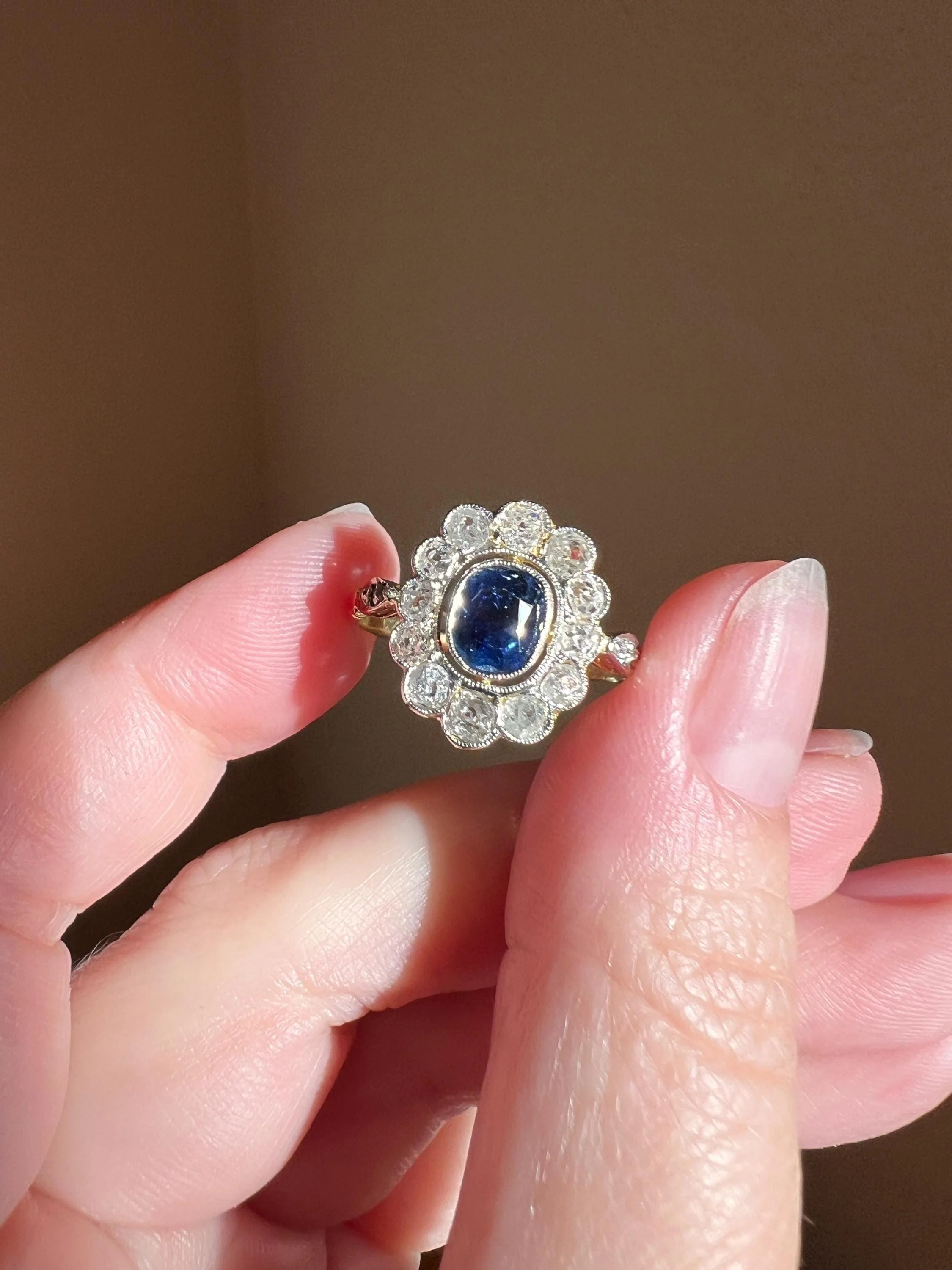Natural SAPPHIRE French ANTIQUE 1 Carat Old Mine Cut DIAMOND Halo Daisy Cluster Ring 18k Gold Blue Oval Belle Epoque - Image 7