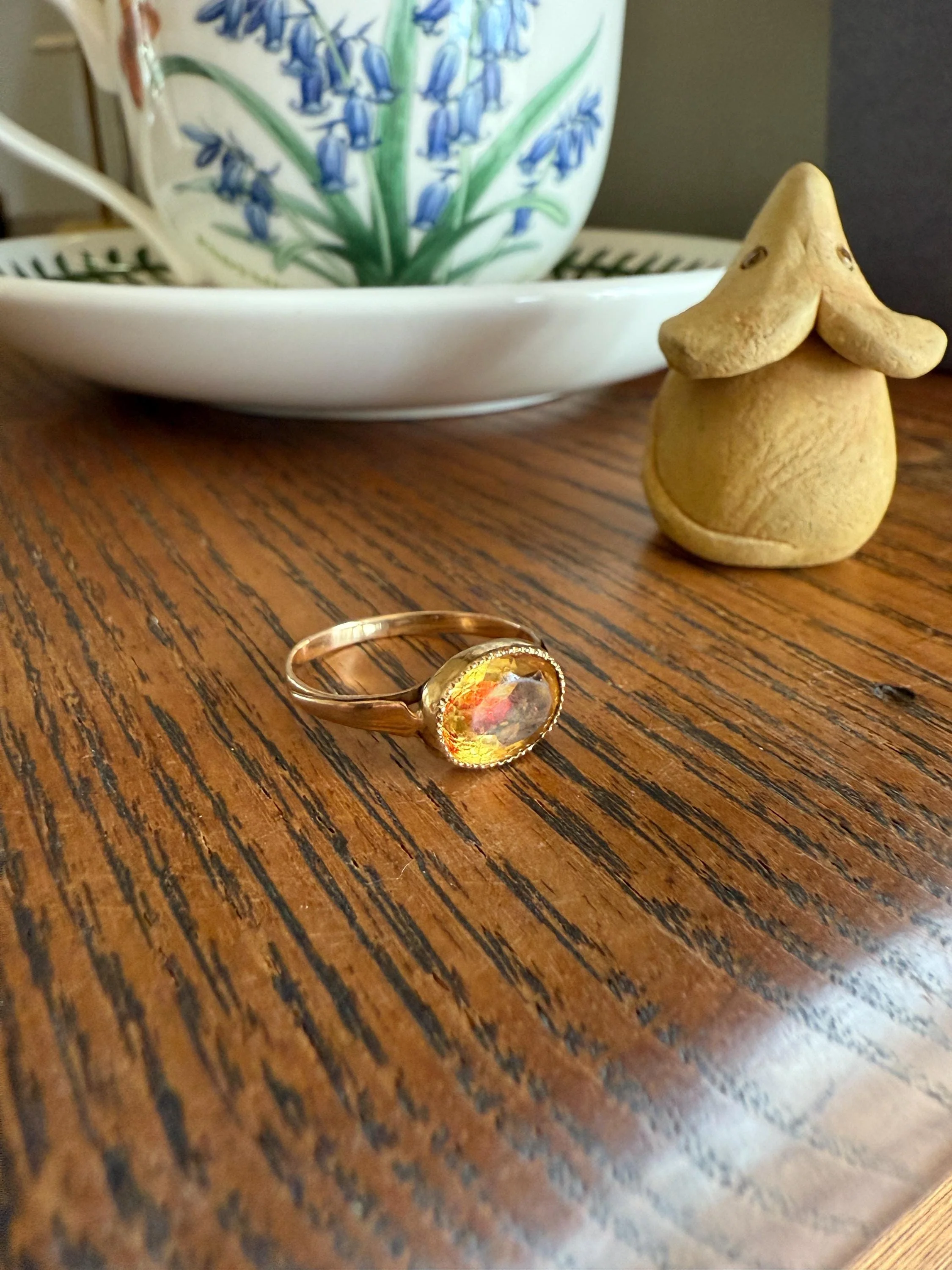 Original French Victorian Era Citrine East West Solitaire Ring 18k Gold Yellow "Vinegar & Oil" Red Foil Domed Back Unique Color Bezel Set - Image 16