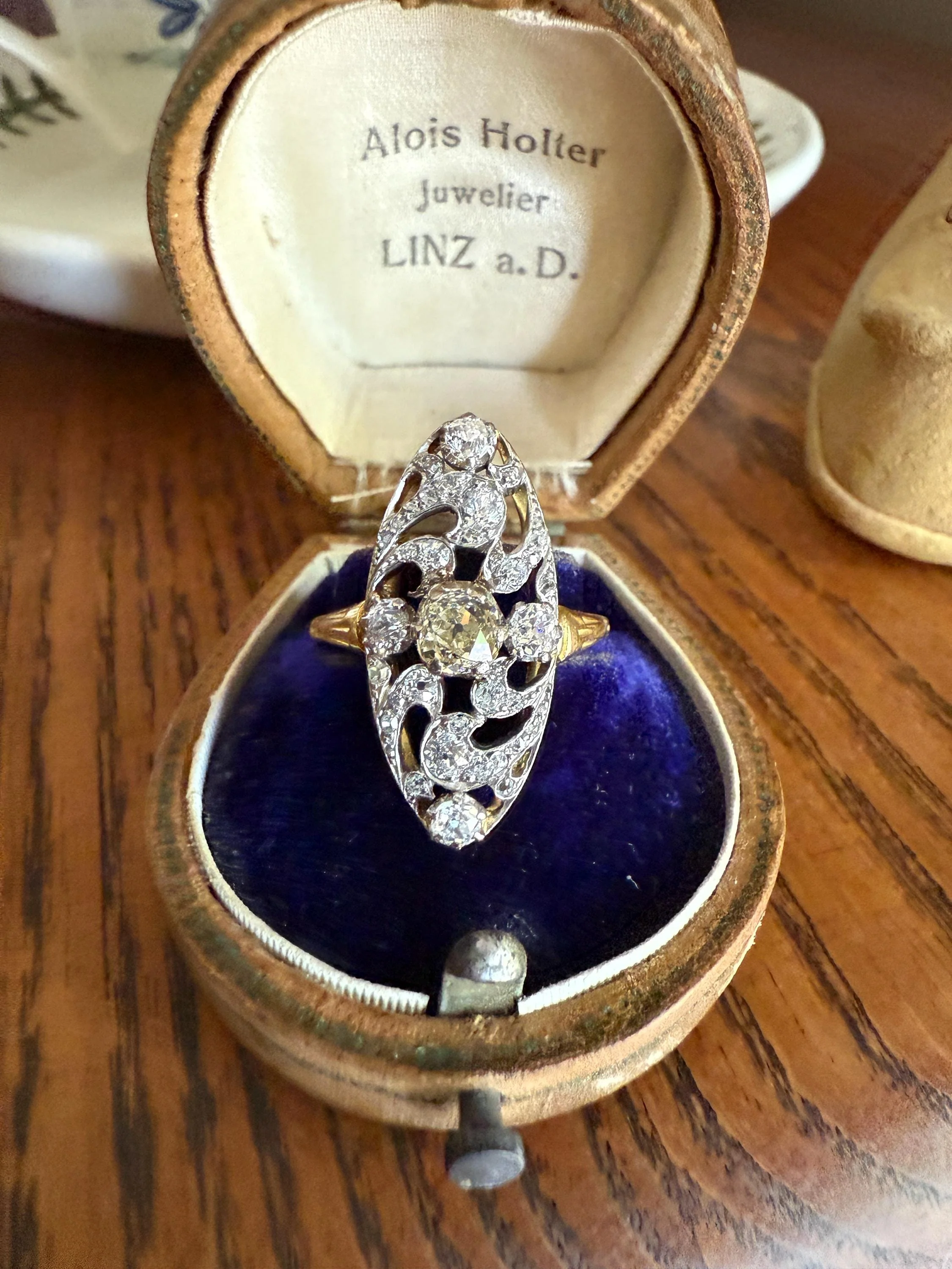 Ornate 1 Carat + French Belle Epoque Oval Old Mine Rose Cut Diamond Pale Light Yellow Center 18k Gold Platinum Scroll - Image 4