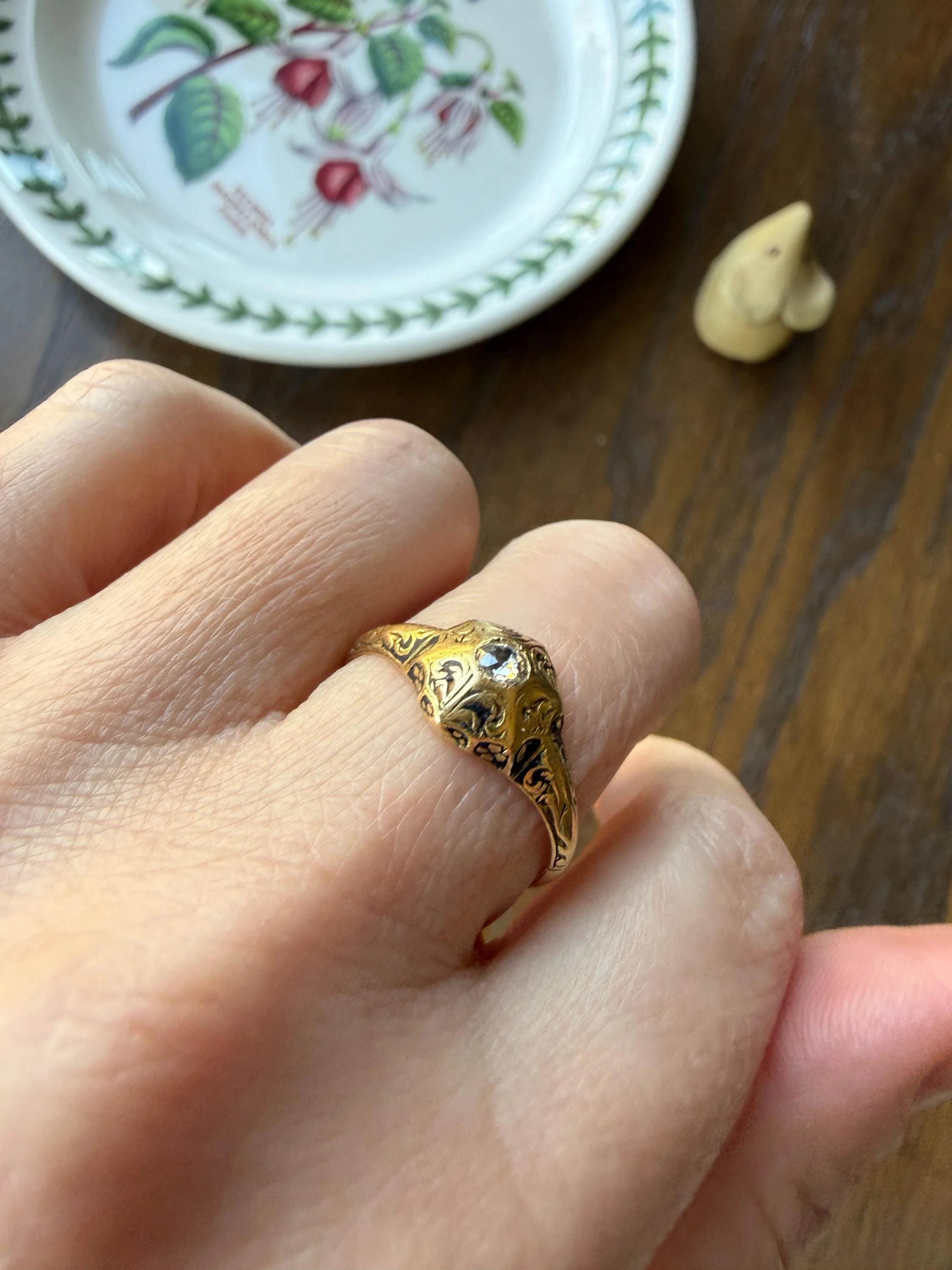 Ornate Floral Hexagon Starburst Old Mine Cut Diamond 18k Gold Ring Domed Floral Black Enamel Victorian Pavilion Band - Image 8