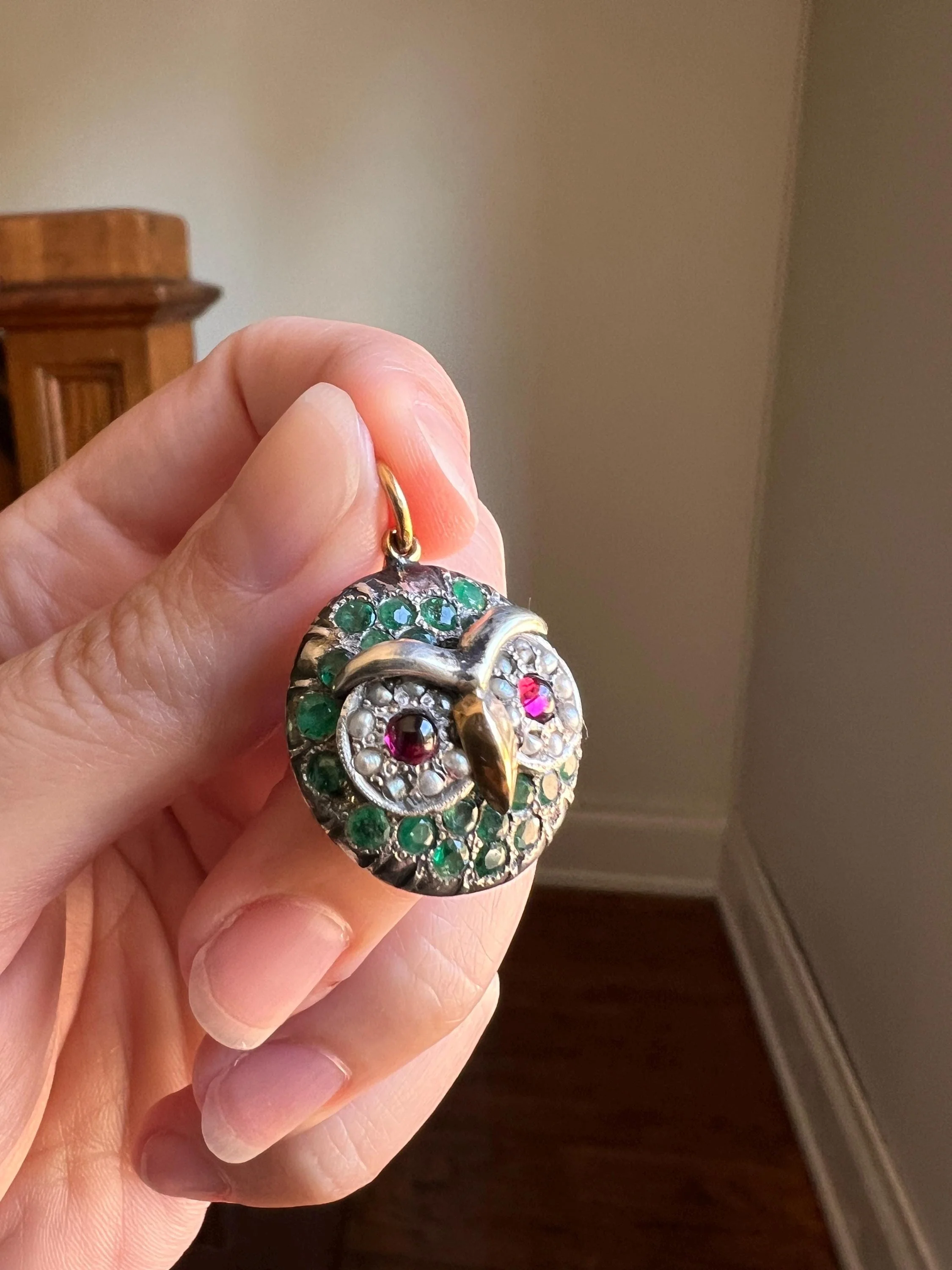 OWL Figural ANTIQUE 9g 22k Gold Silver Collet Set Natural Green EMERALDS Pink Tourmaline Pearl Eyes Pendant Charm Victorian - Image 3