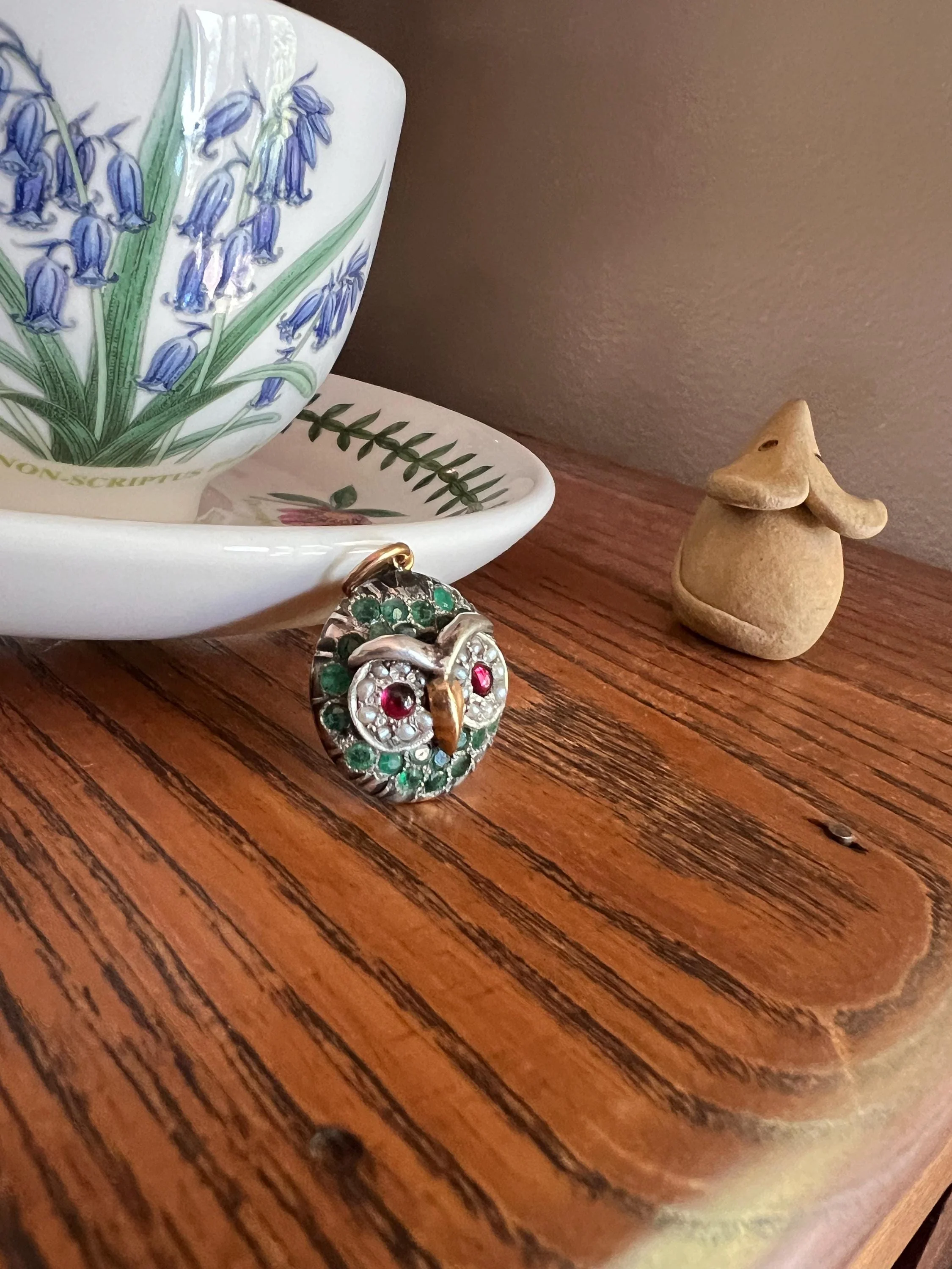OWL Figural ANTIQUE 9g 22k Gold Silver Collet Set Natural Green EMERALDS Pink Tourmaline Pearl Eyes Pendant Charm Victorian - Image 7
